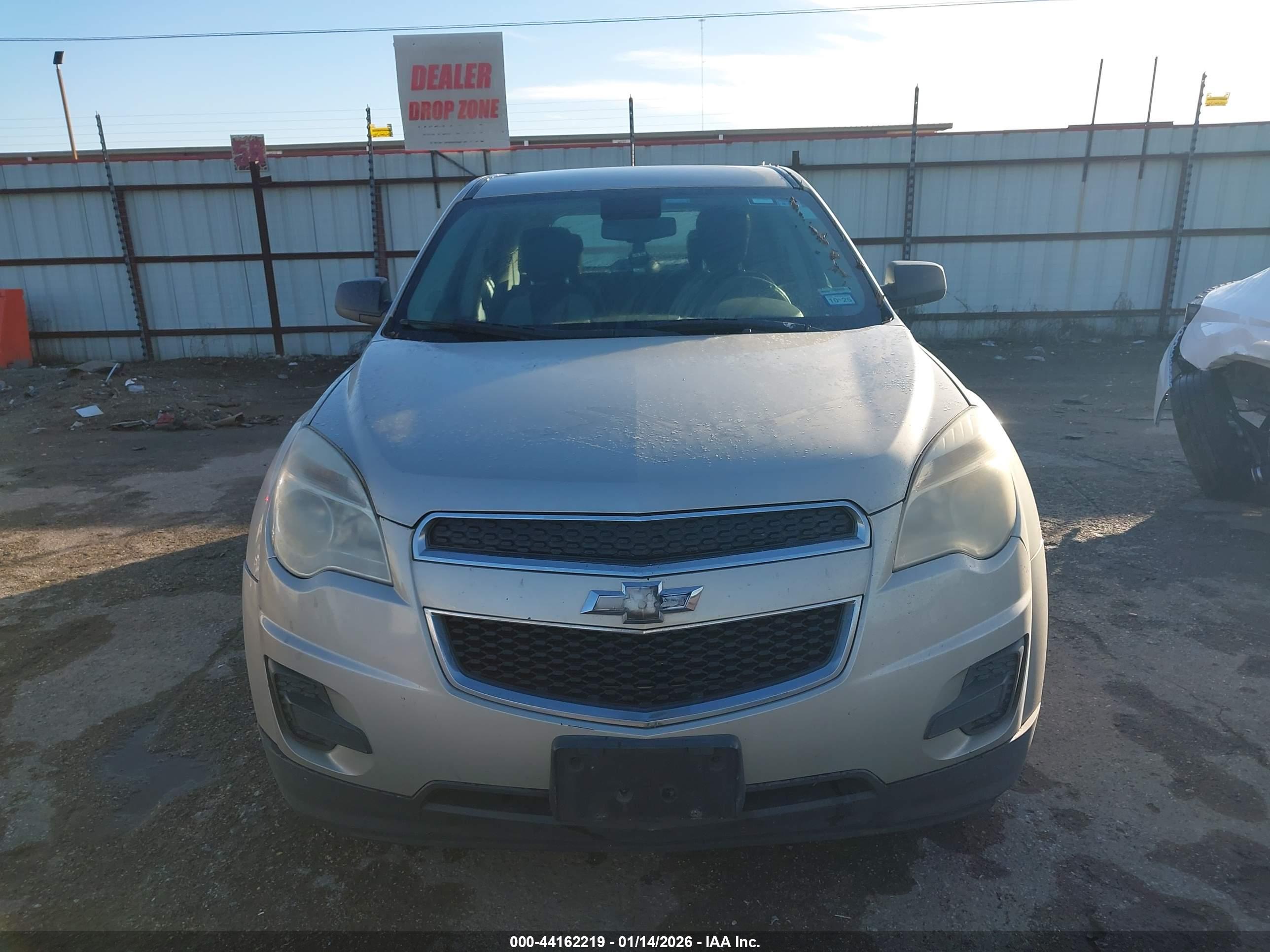 CHEVROLET EQUINOX image 6