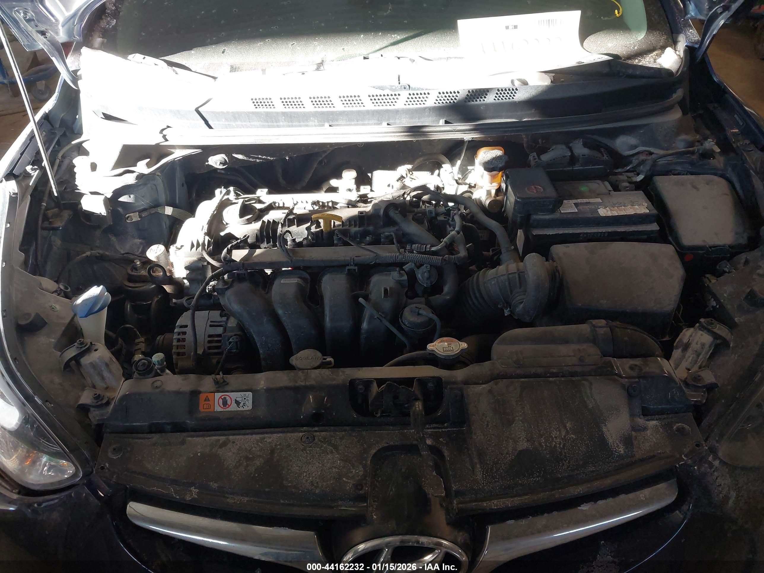 HYUNDAI ELANTRA image 10