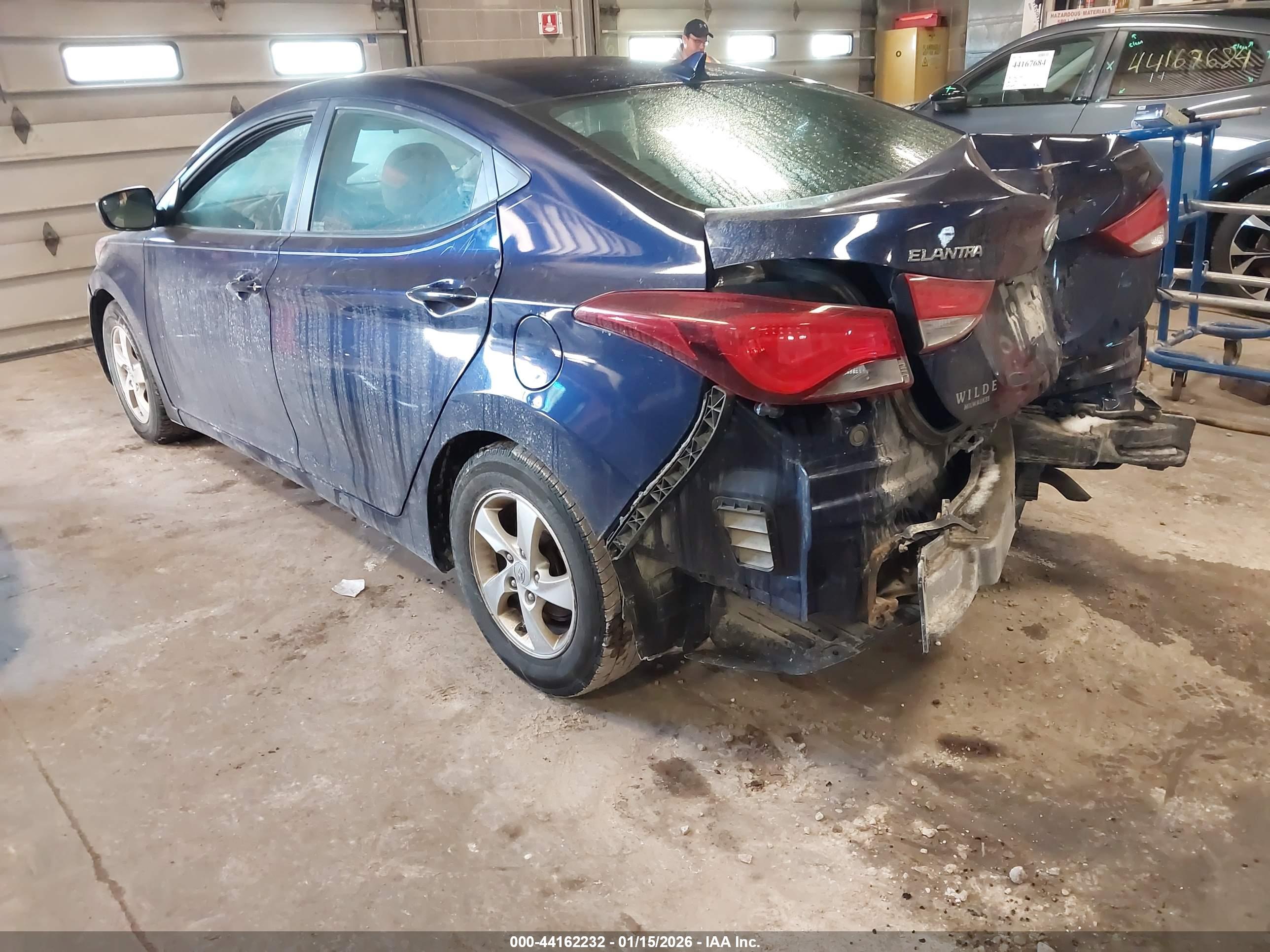 HYUNDAI ELANTRA image 3