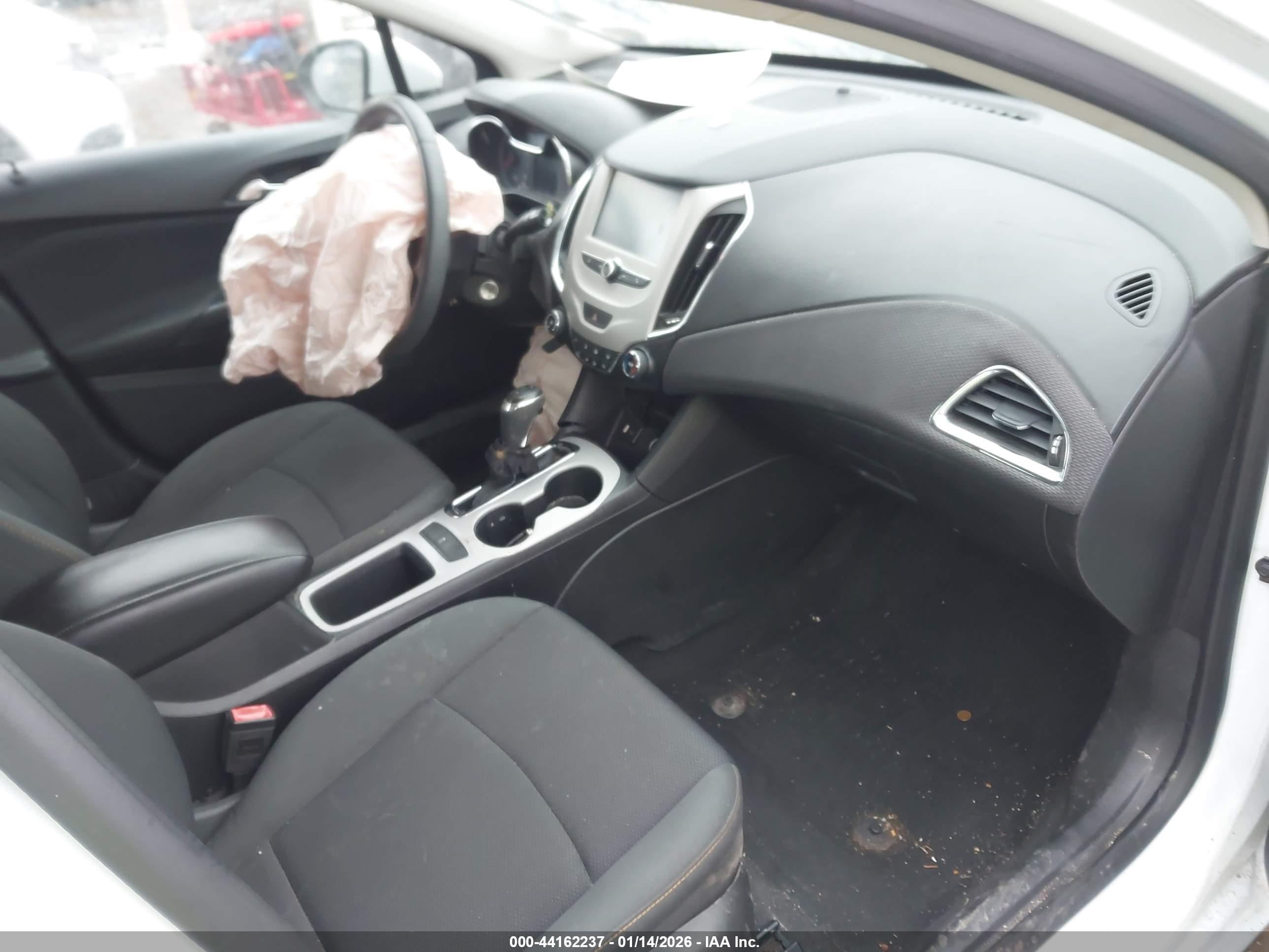 CHEVROLET CRUZE image 5