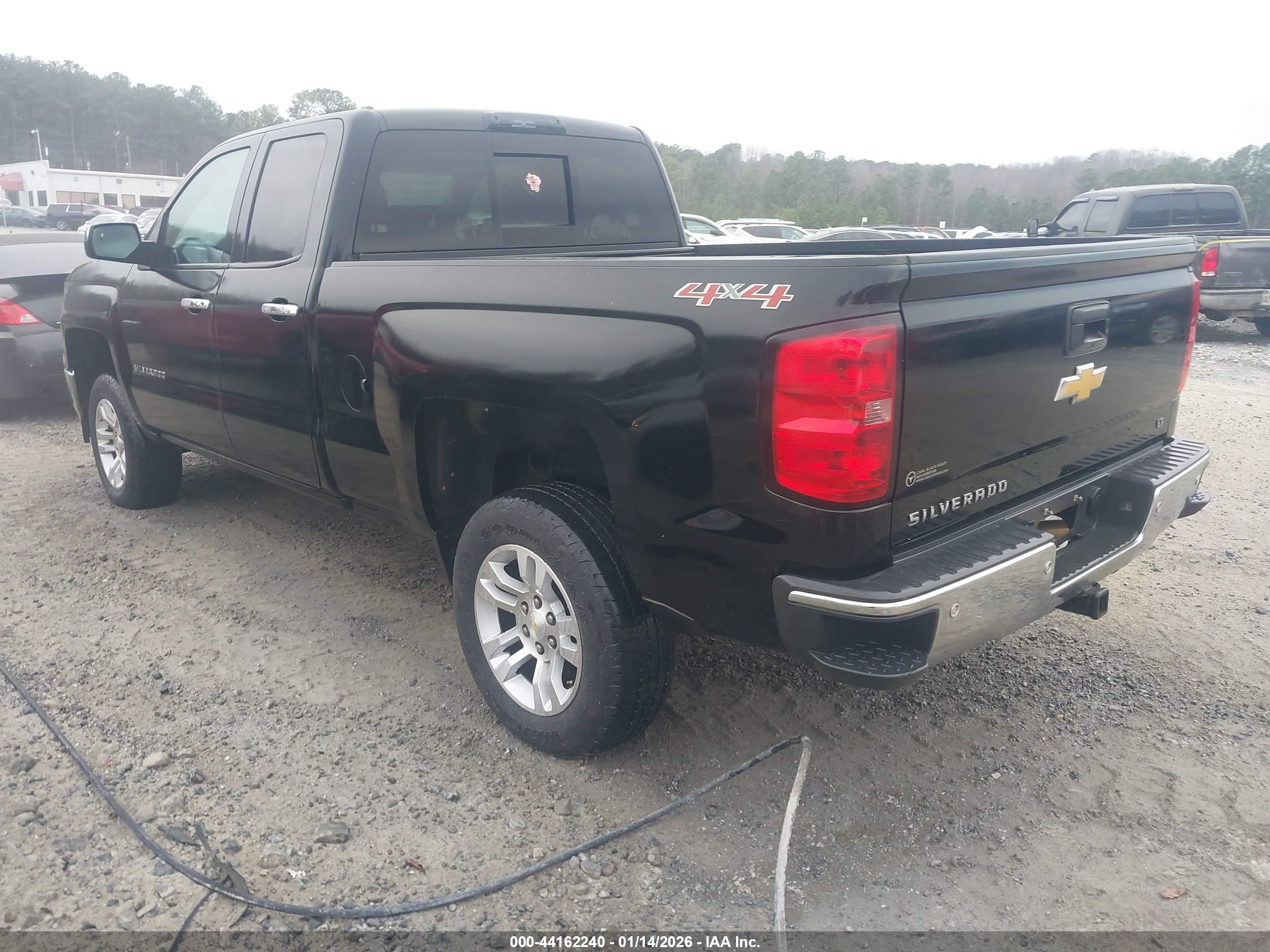 CHEVROLET SILVERADO image 3