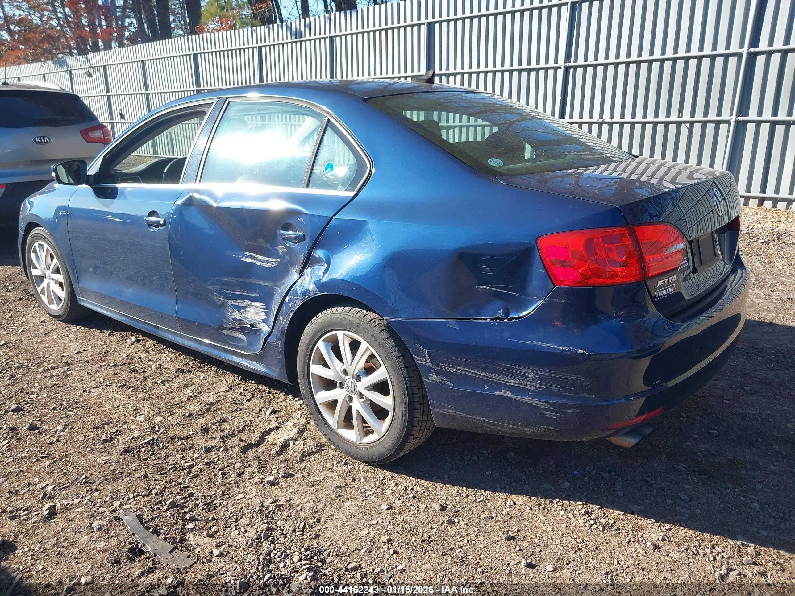 VOLKSWAGEN JETTA image 3