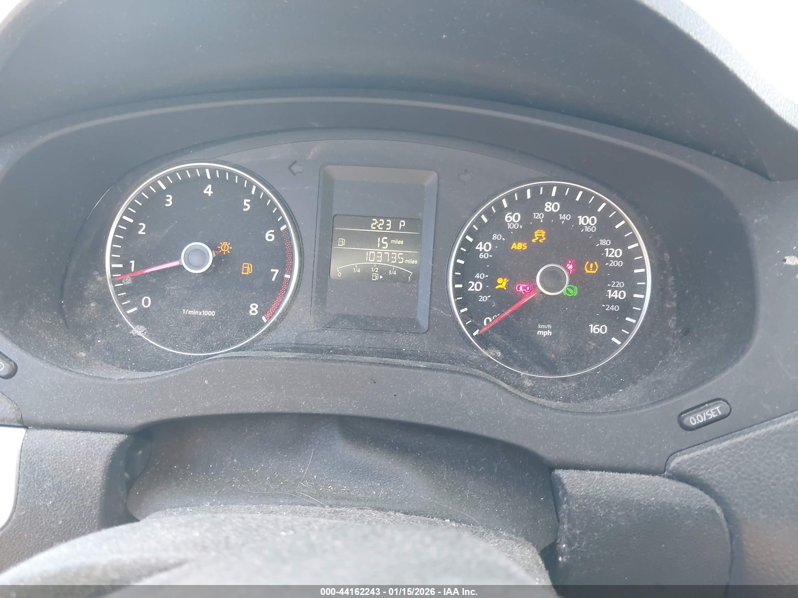 VOLKSWAGEN JETTA image 7