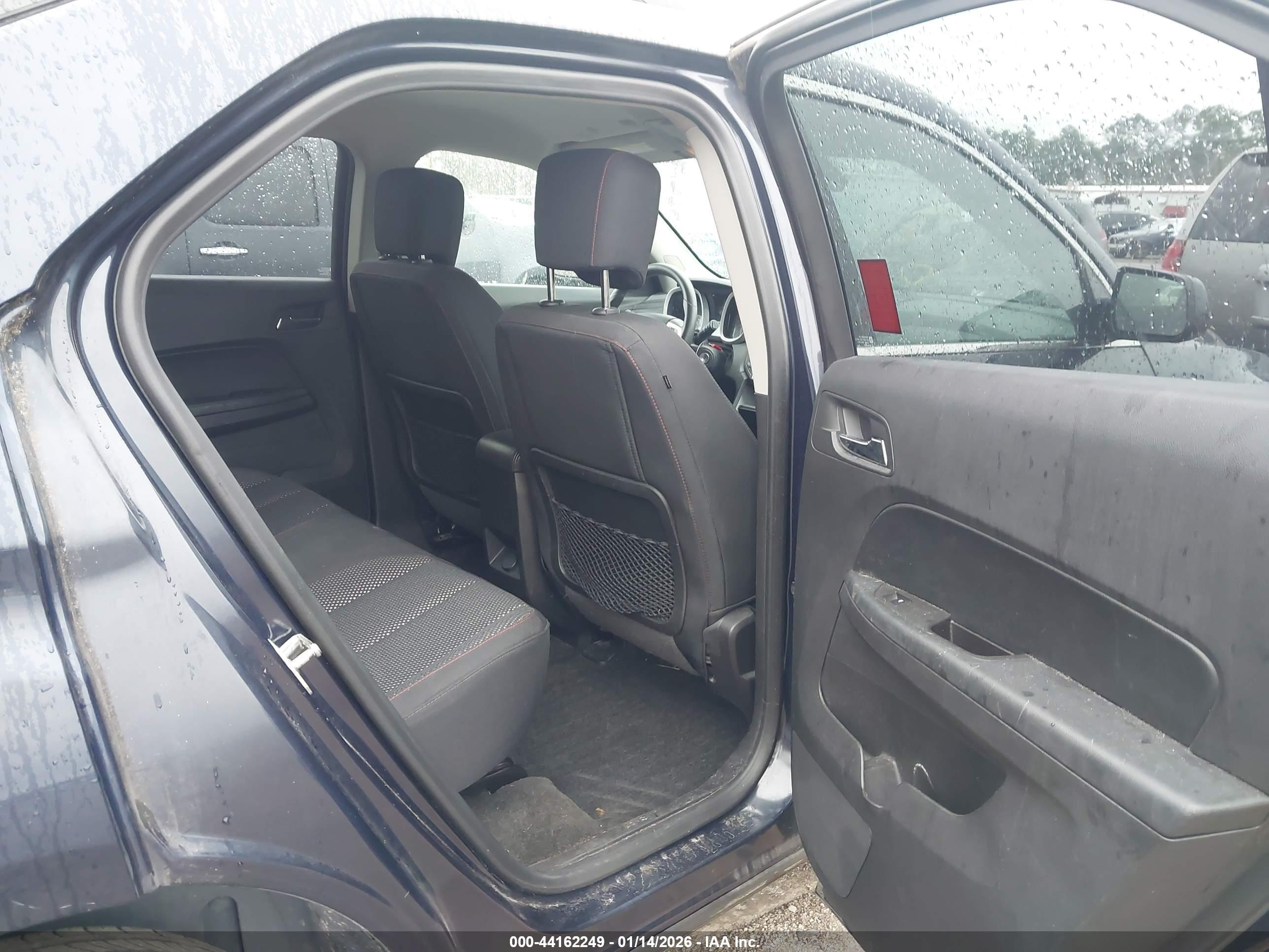 CHEVROLET EQUINOX image 8