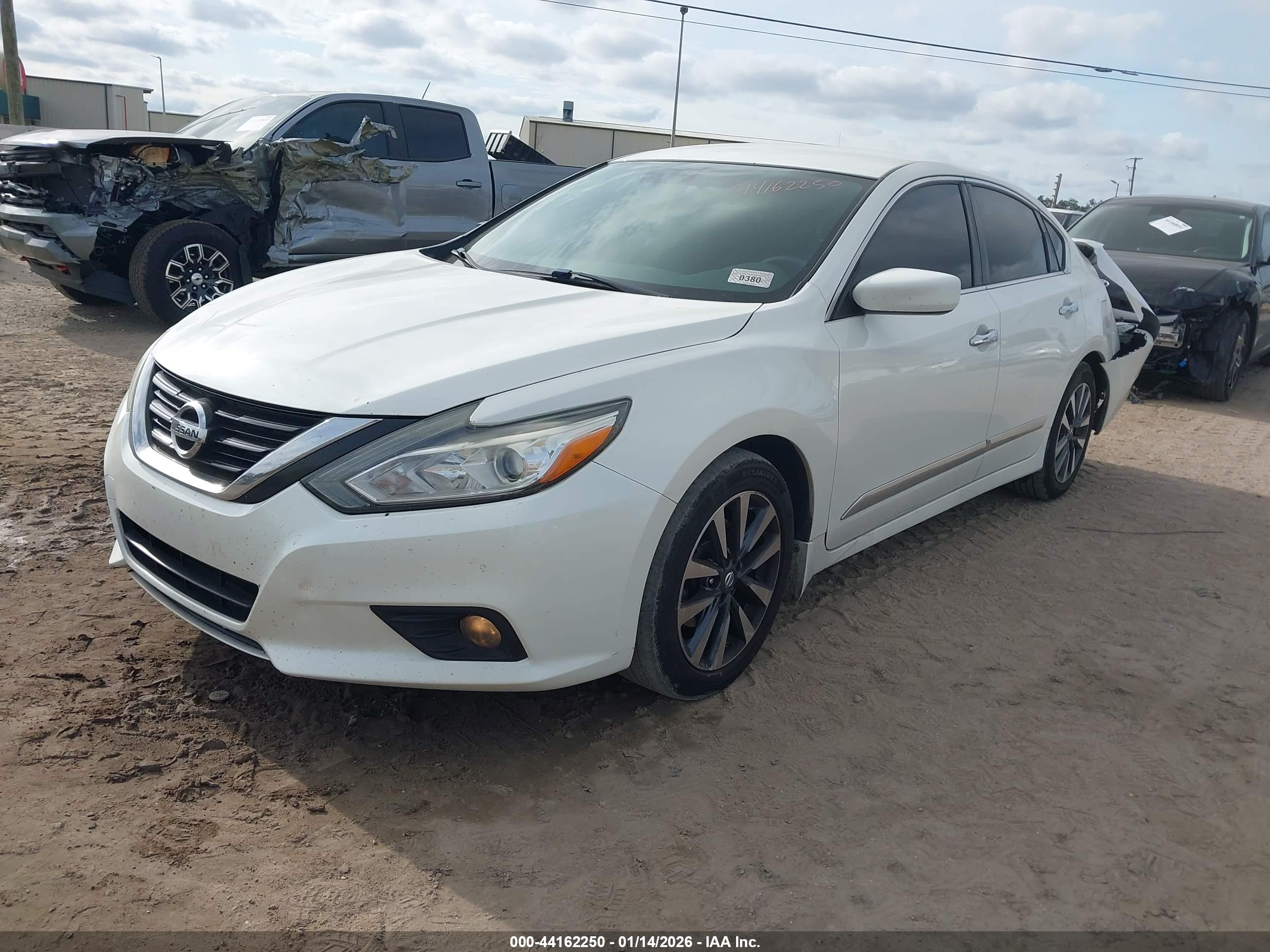 NISSAN ALTIMA image 2