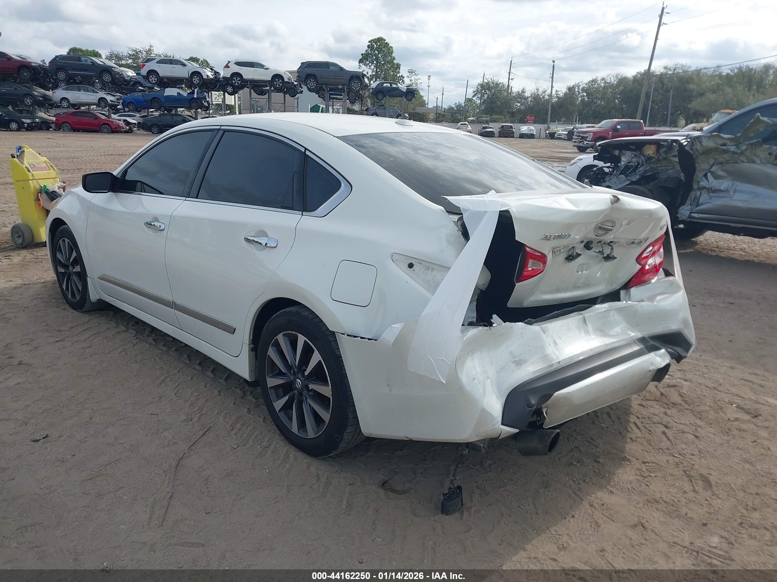 NISSAN ALTIMA image 3