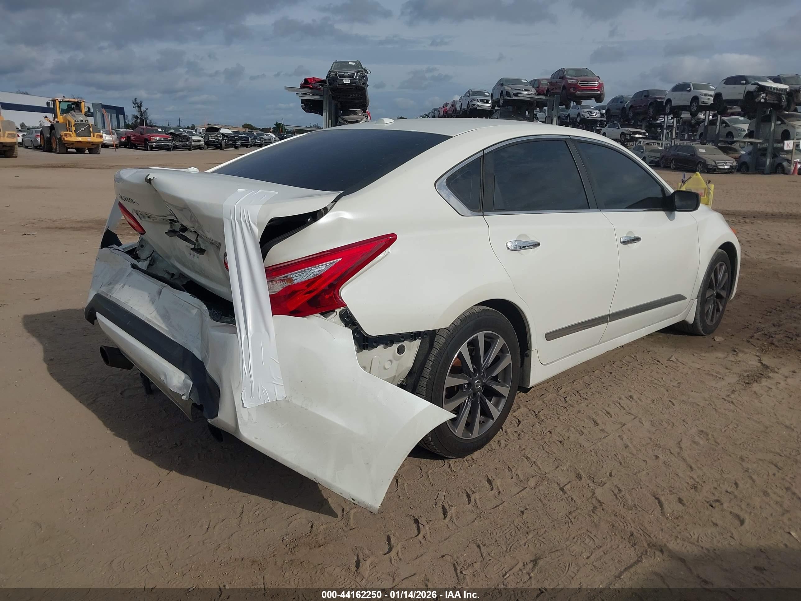 NISSAN ALTIMA image 4