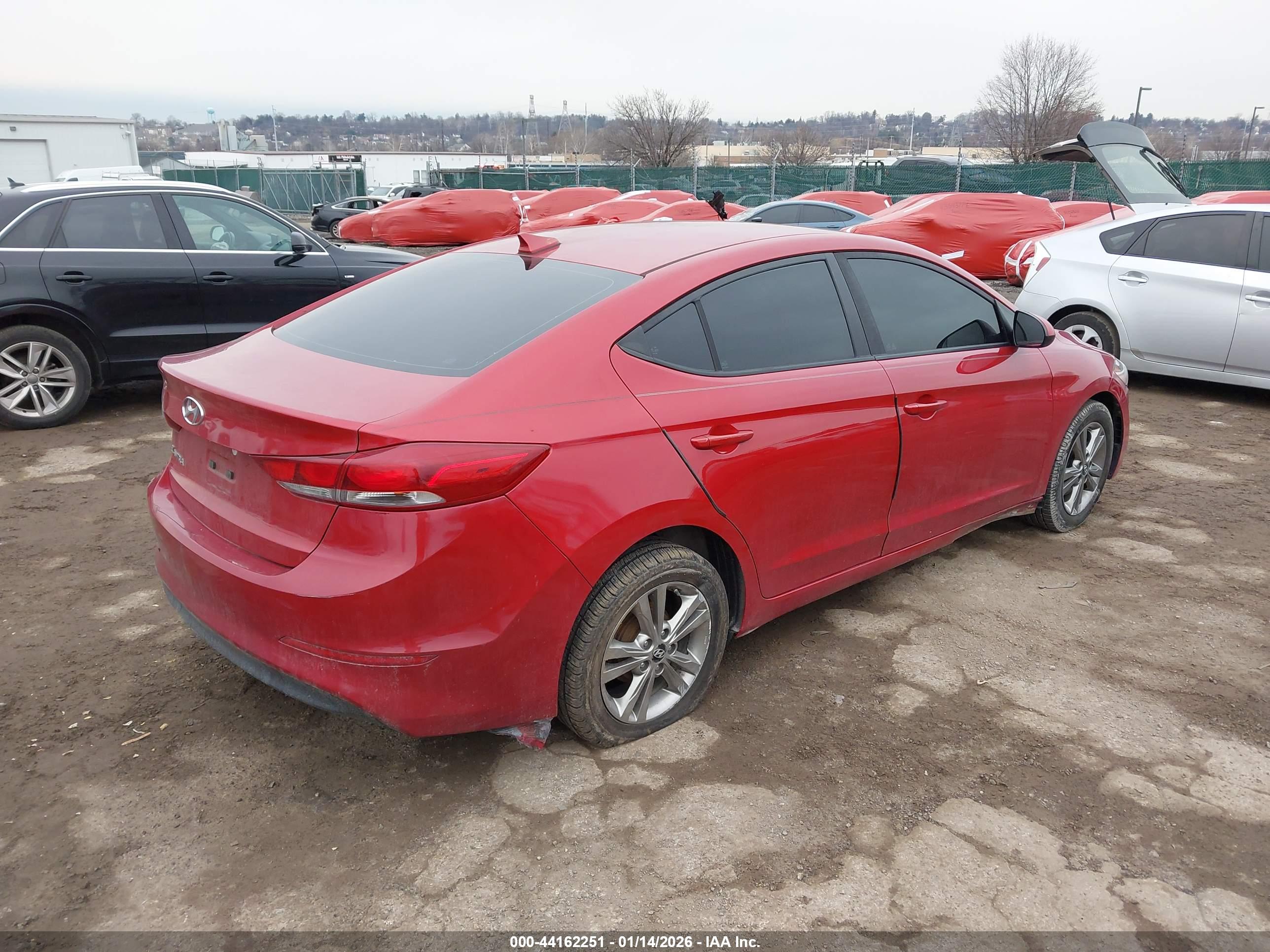HYUNDAI ELANTRA image 4