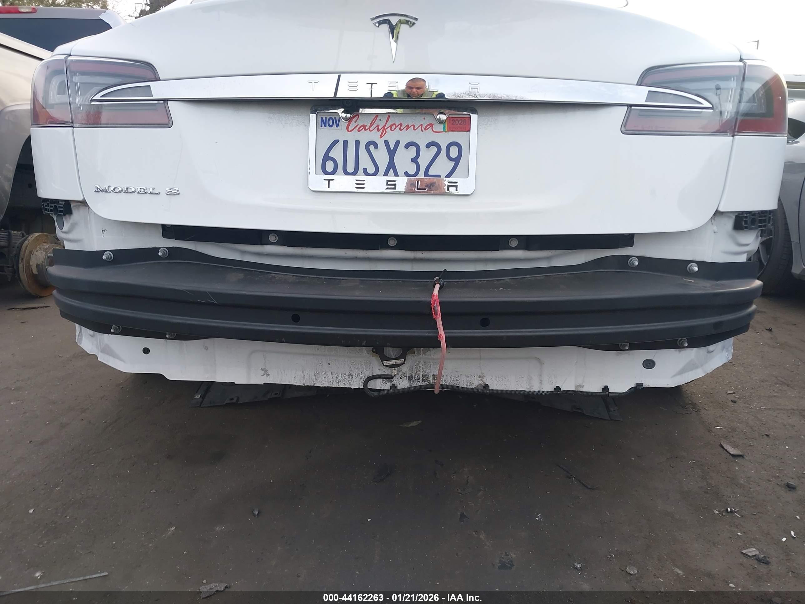 TESLA MODEL image 6
