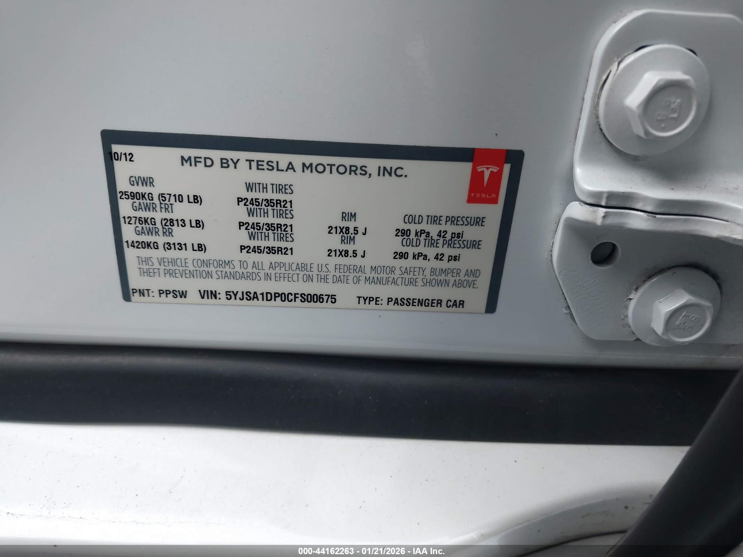 TESLA MODEL image 9