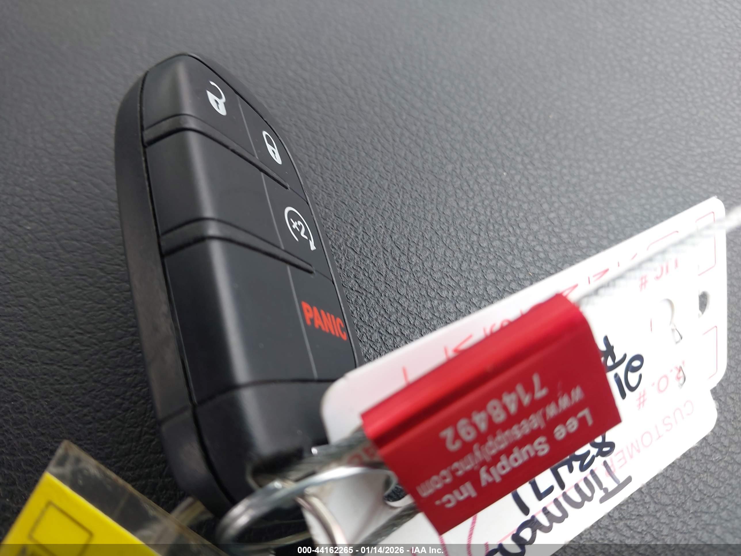 JEEP RENEGADE image 11