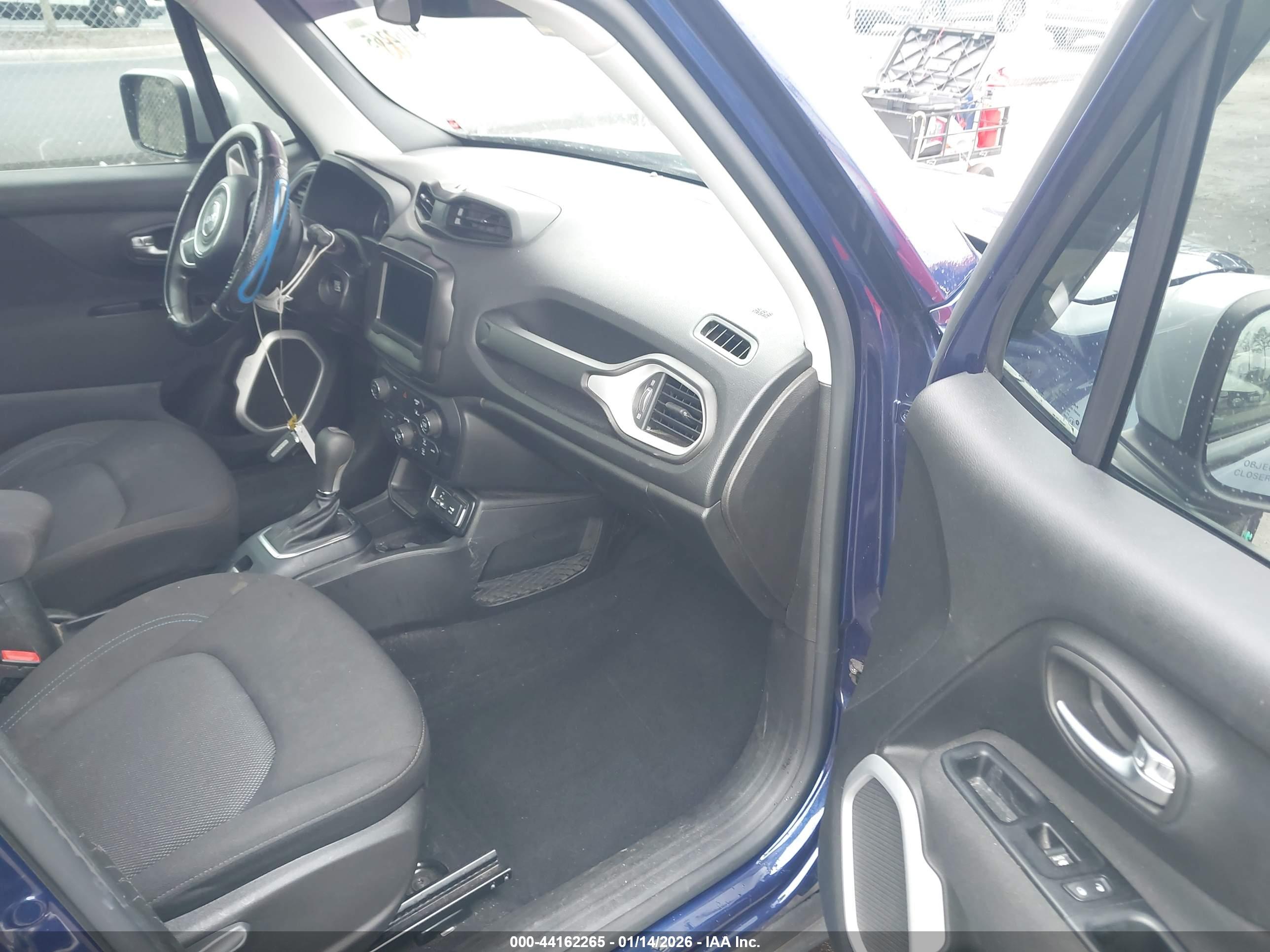 JEEP RENEGADE image 5