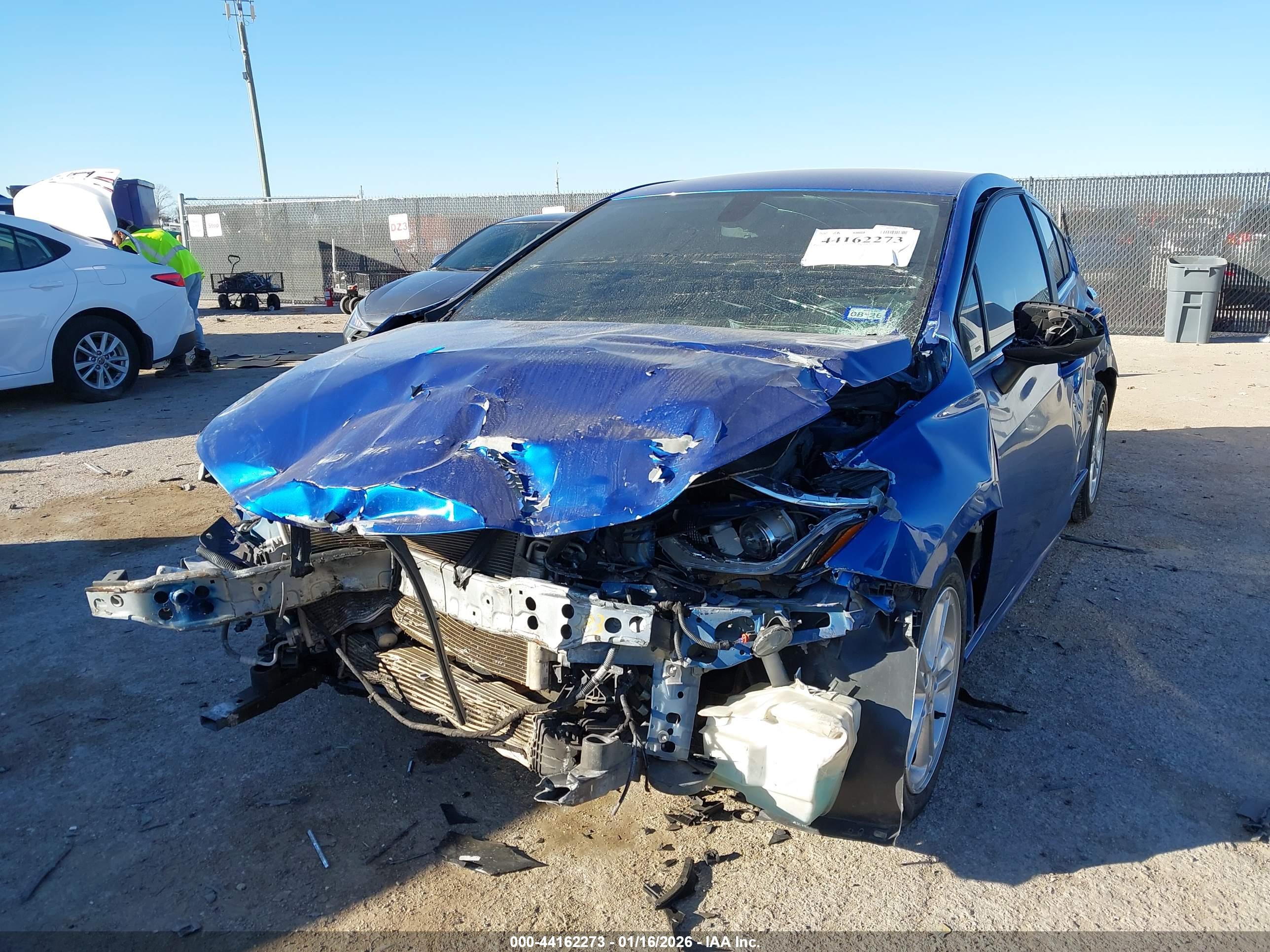 CHEVROLET CRUZE image 2