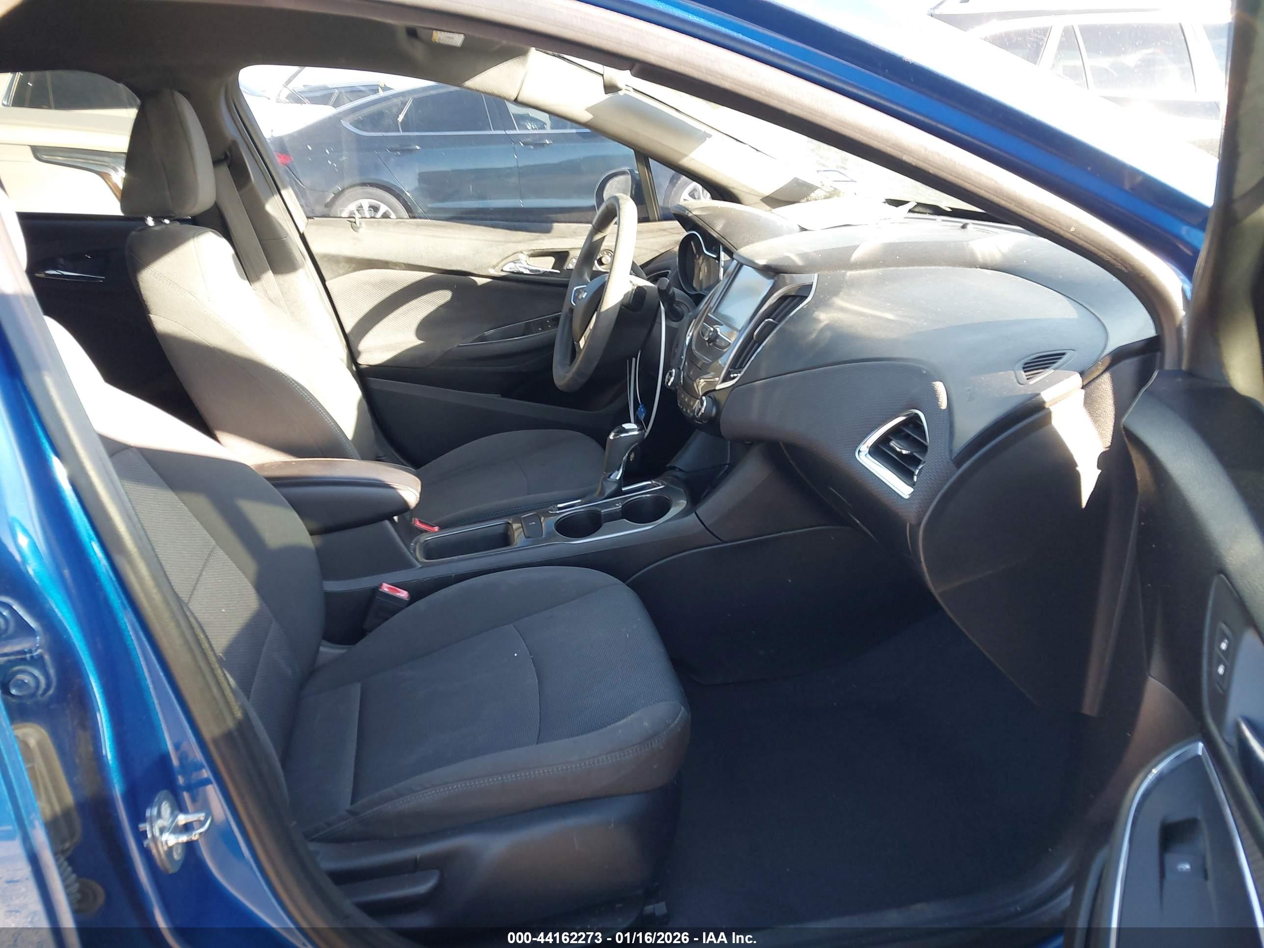 CHEVROLET CRUZE image 5