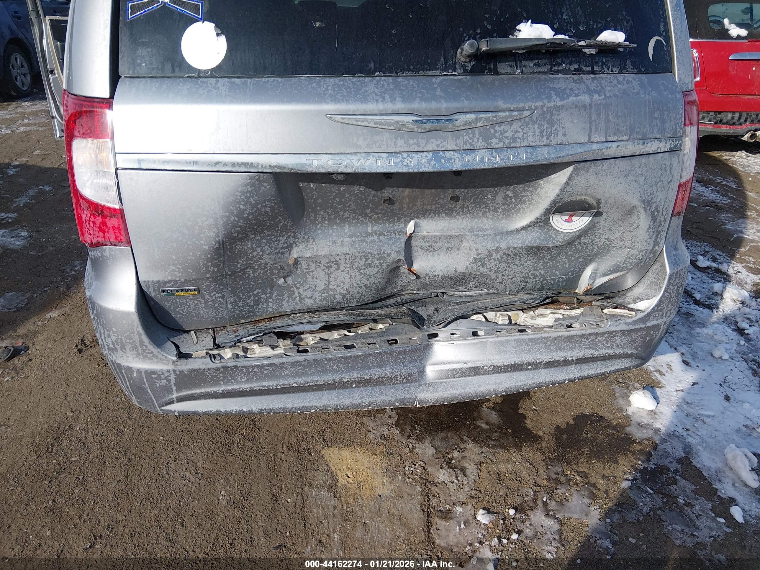 CHRYSLER TOWN image 6
