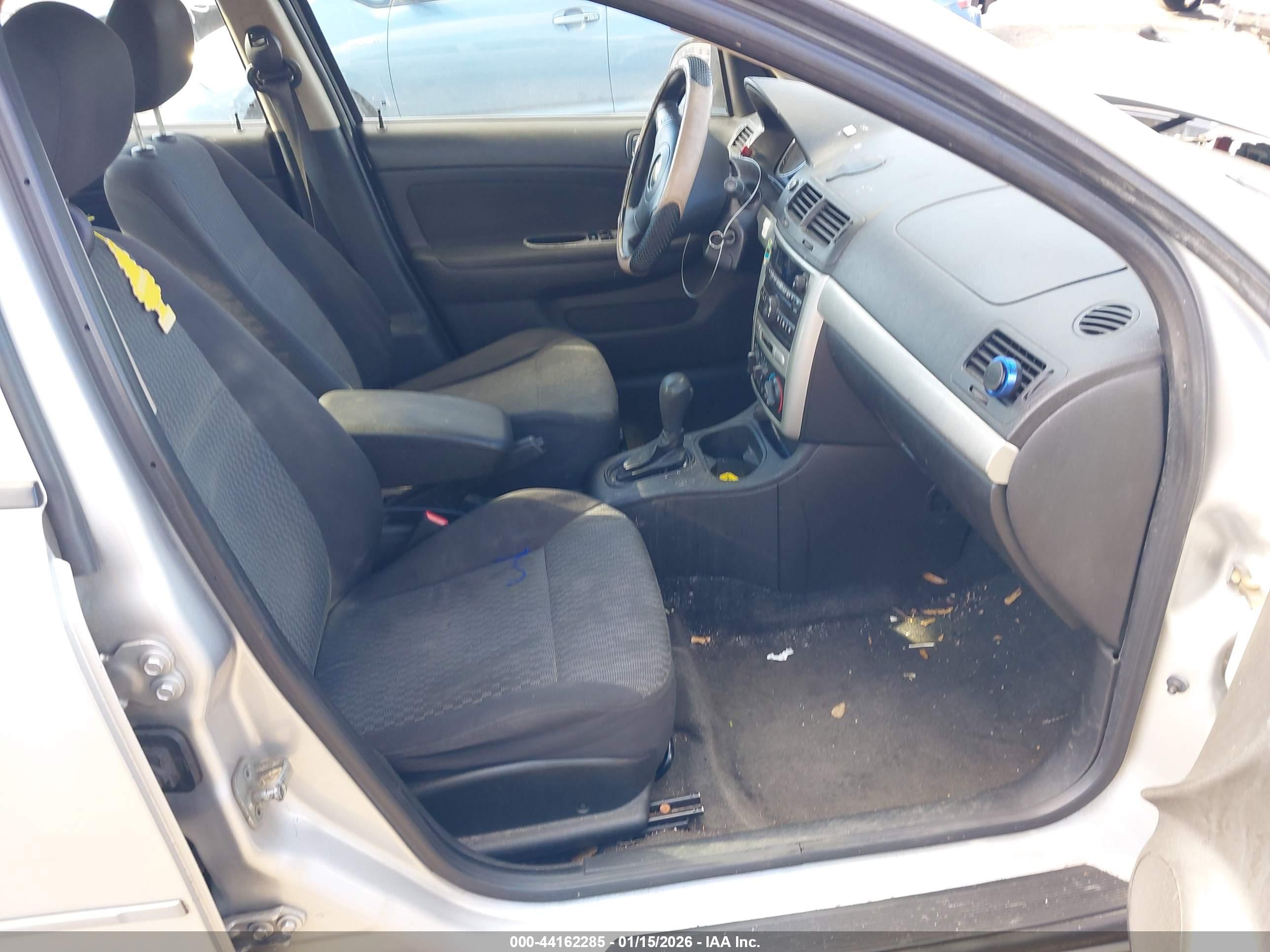 CHEVROLET COBALT image 5