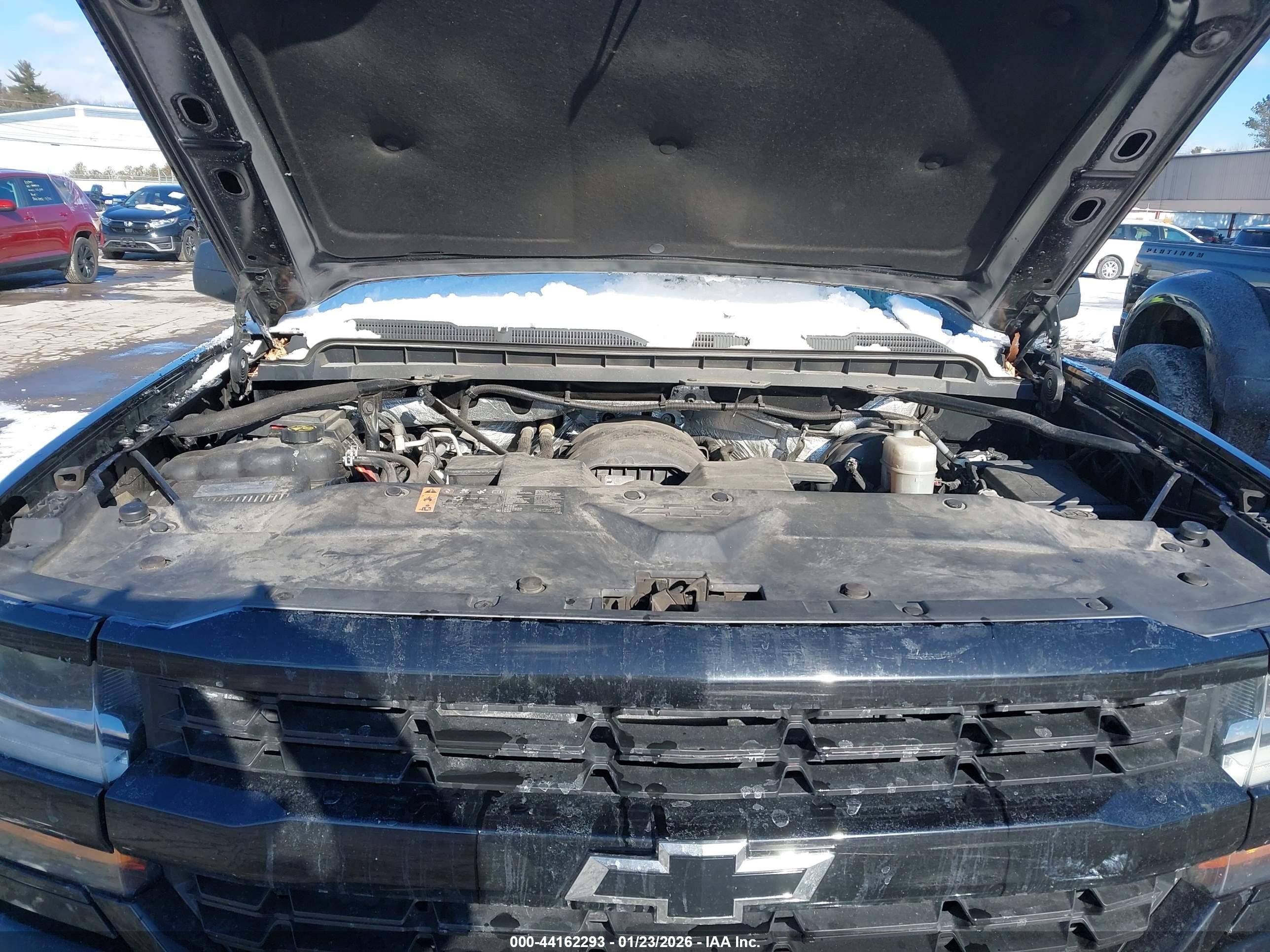 CHEVROLET SILVERADO image 10
