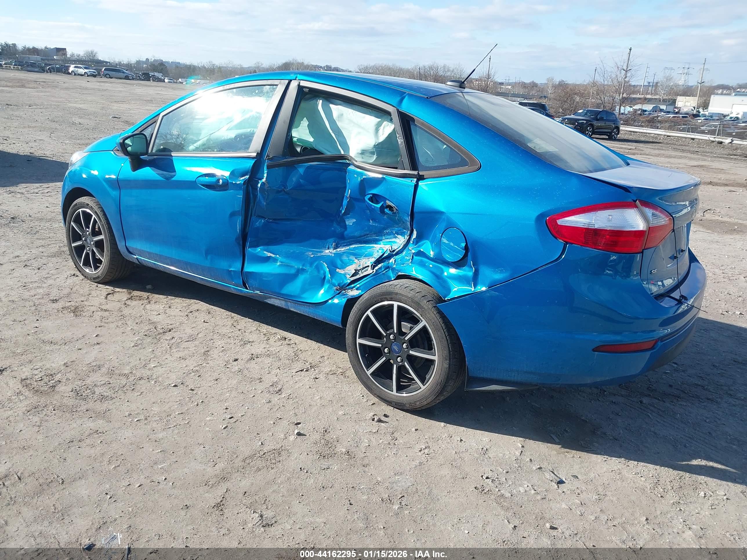 FORD FIESTA image 3