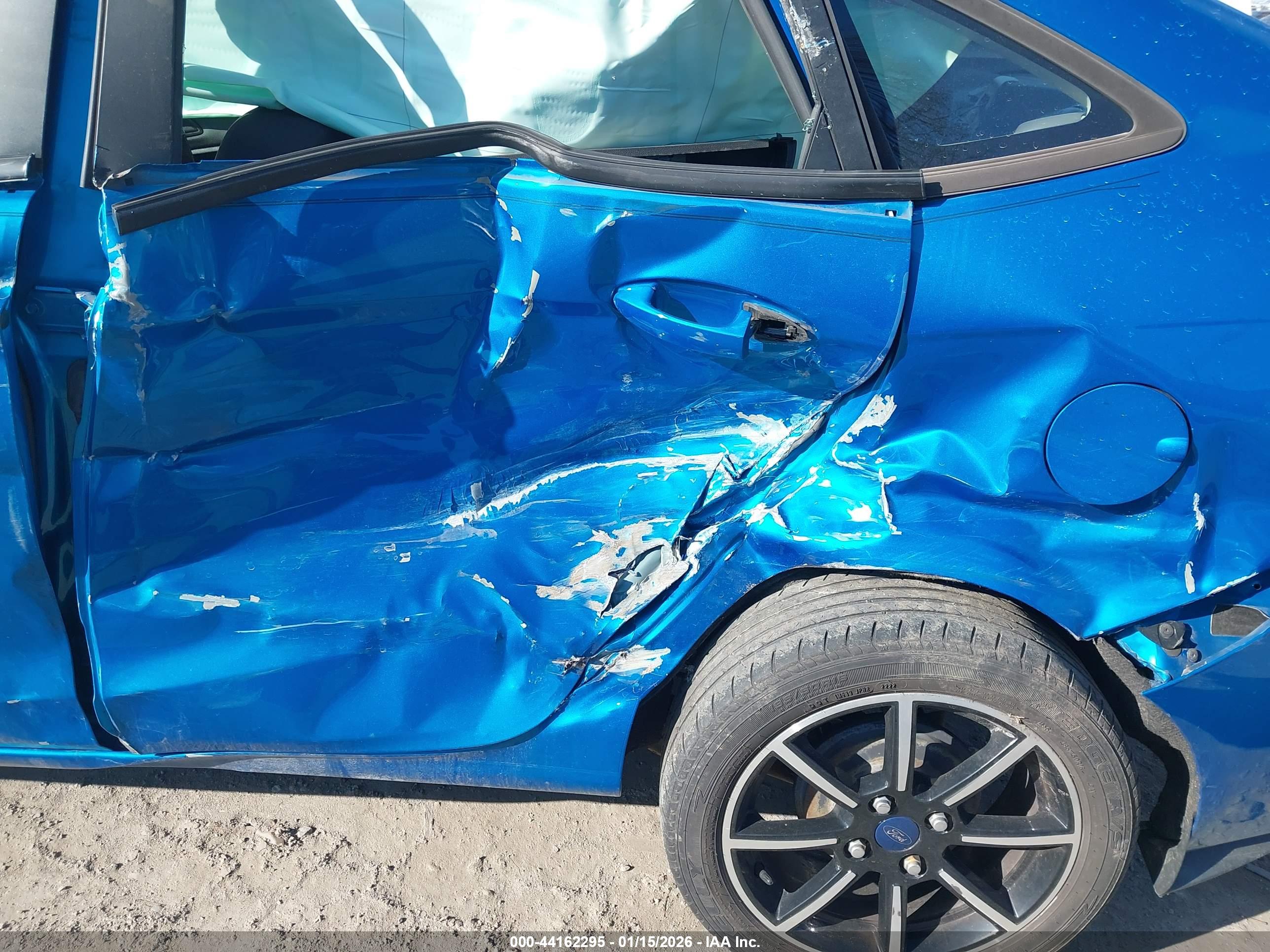 FORD FIESTA image 6