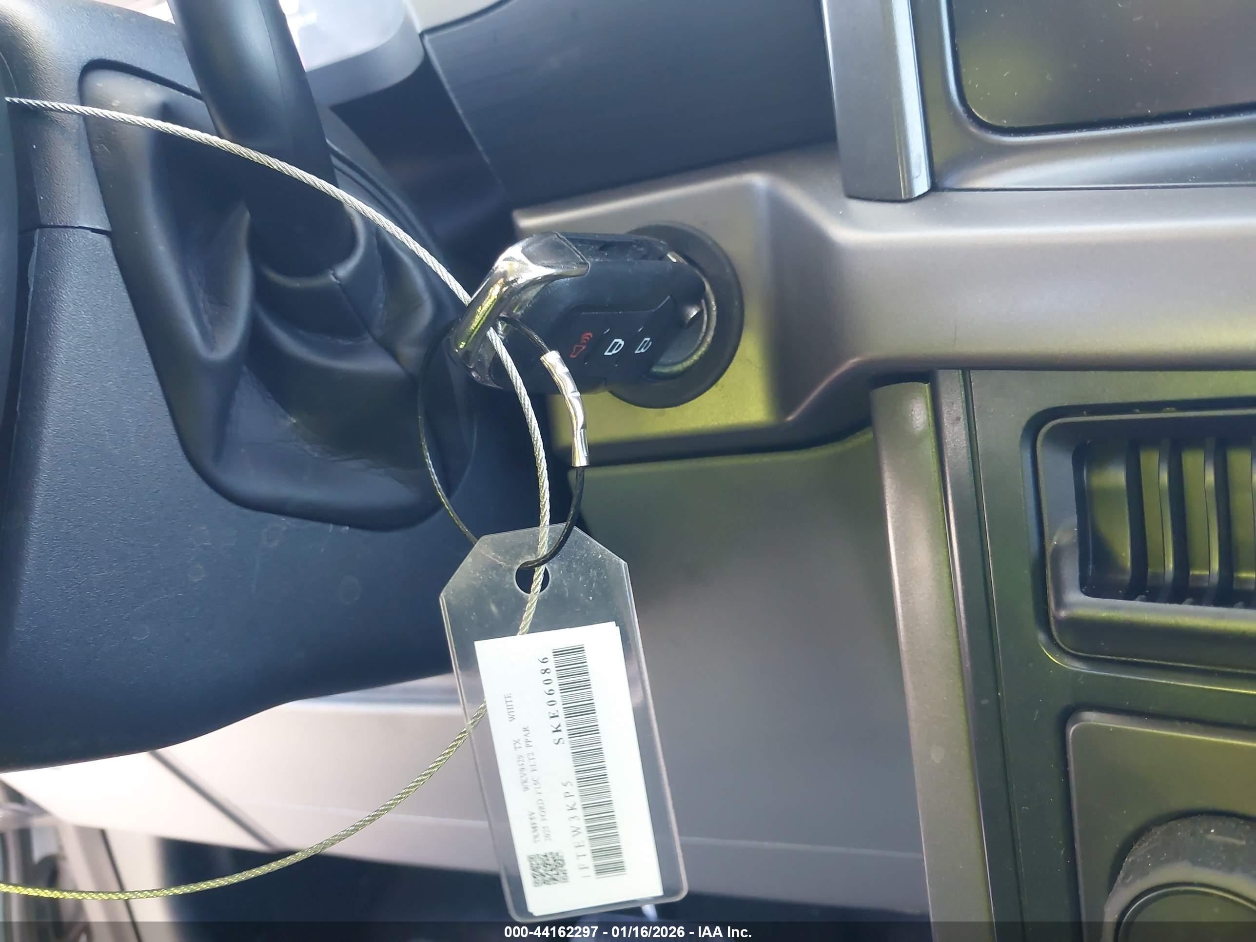 FORD F-150 image 11