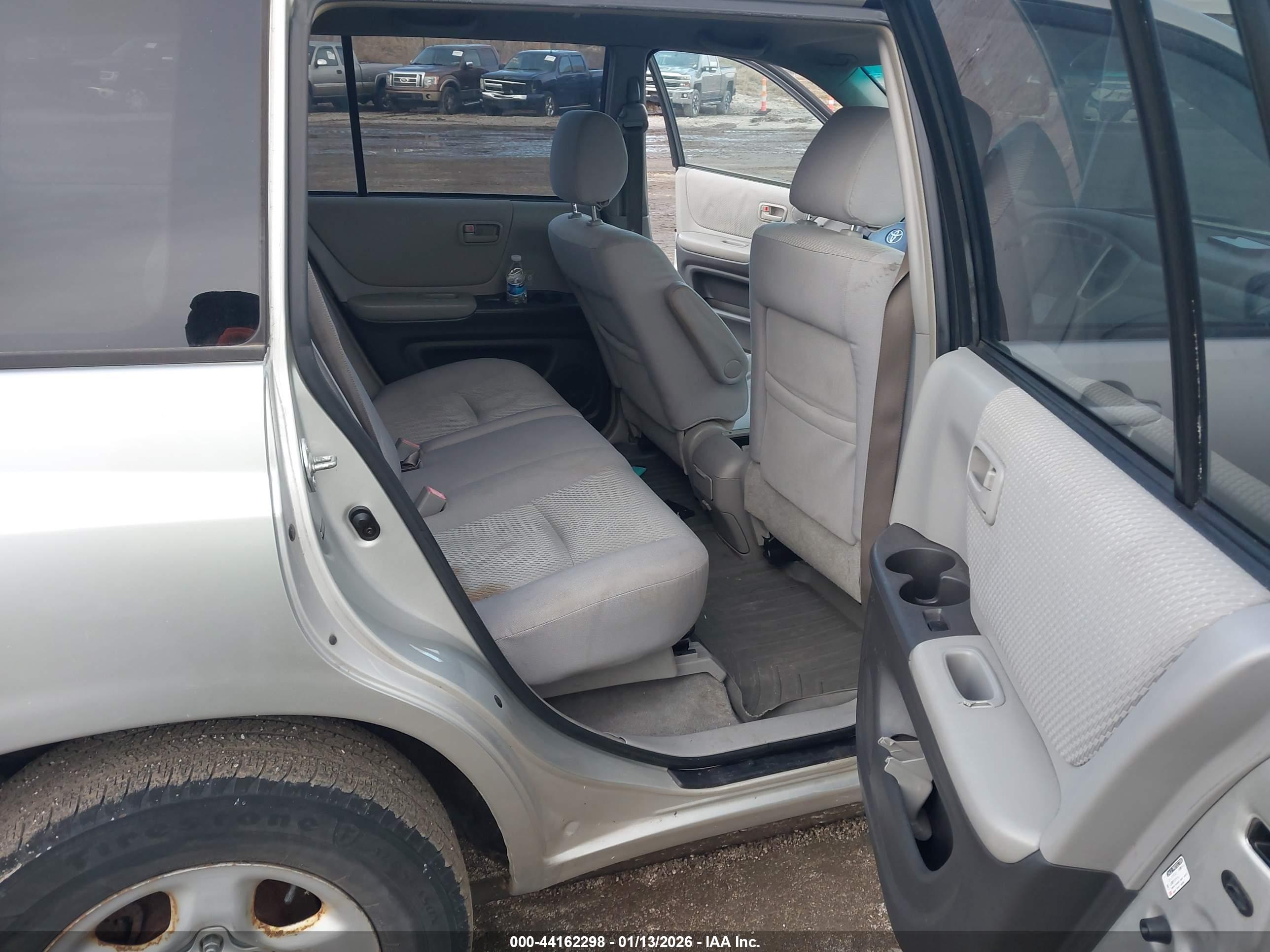 TOYOTA HIGHLANDER image 8