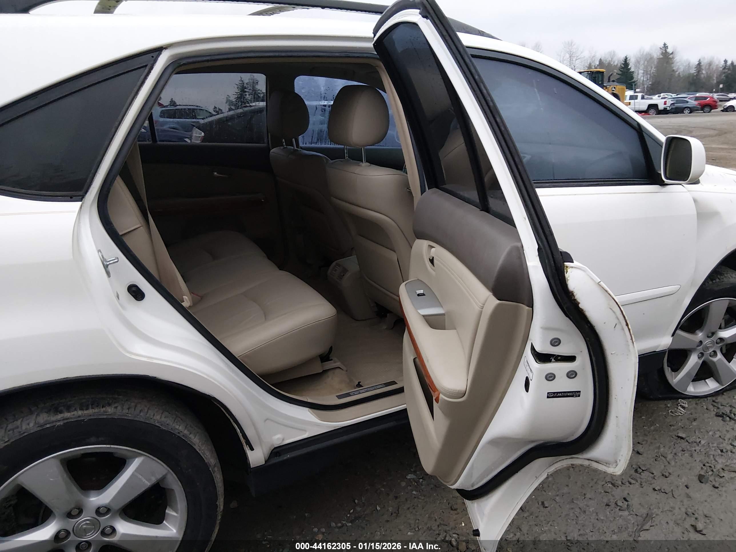 LEXUS RX image 8