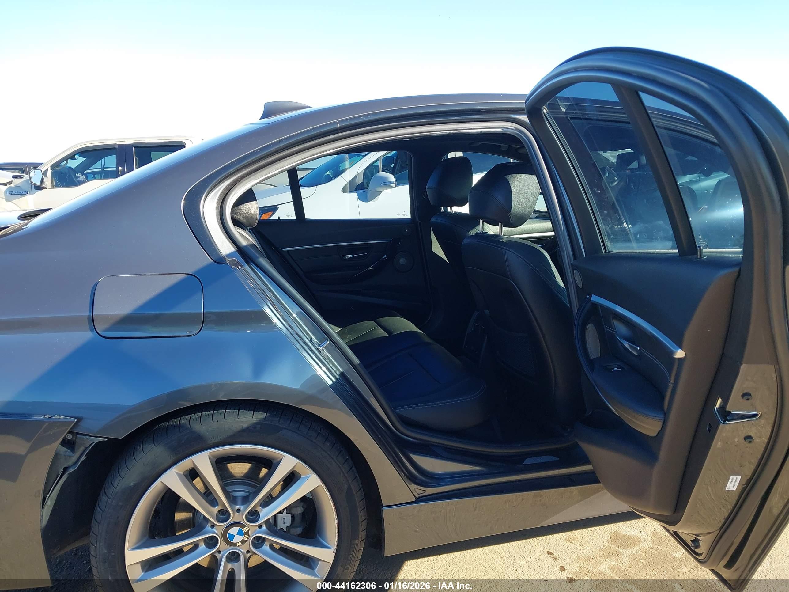 BMW 328I image 8