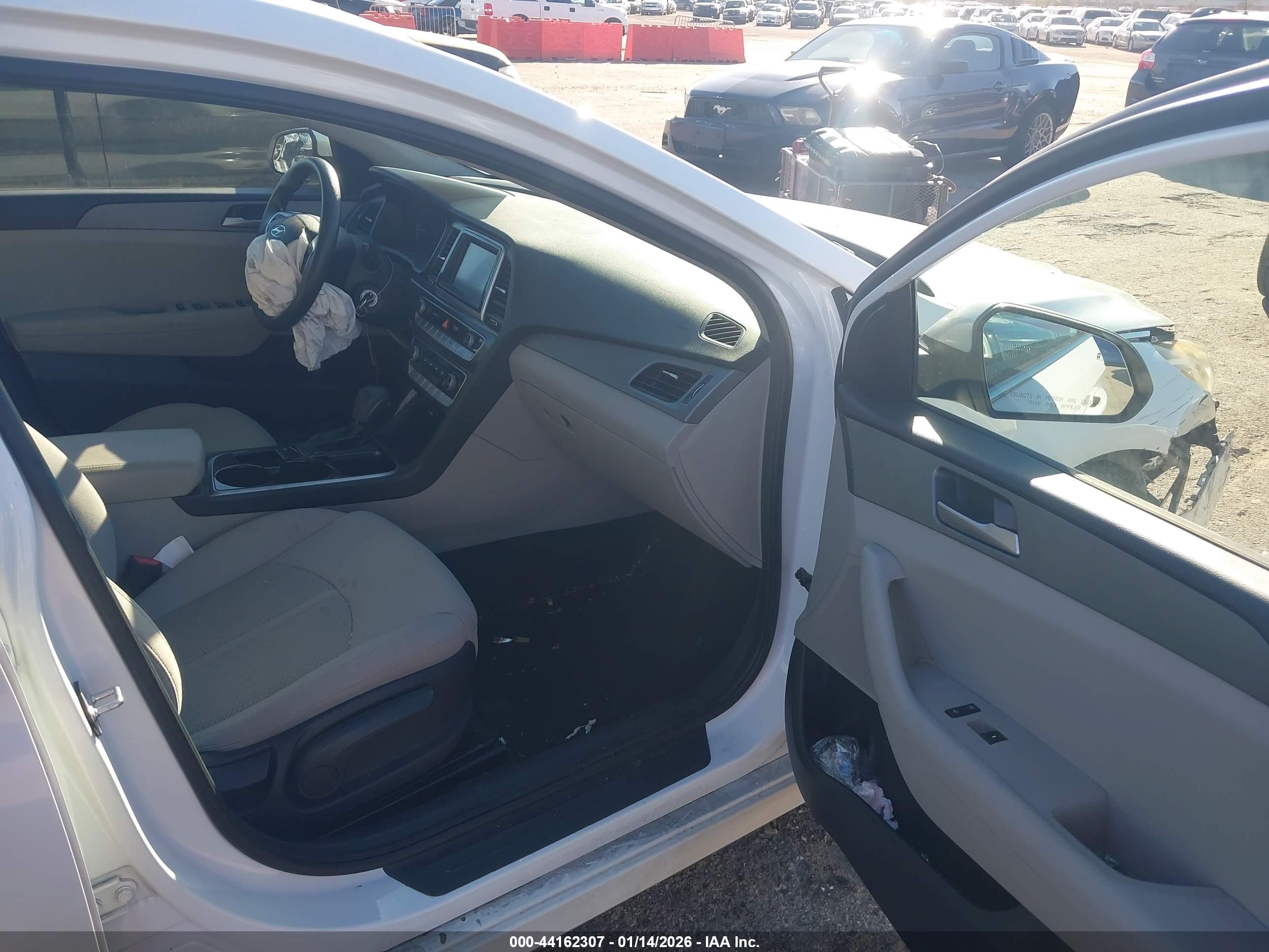 HYUNDAI SONATA image 5