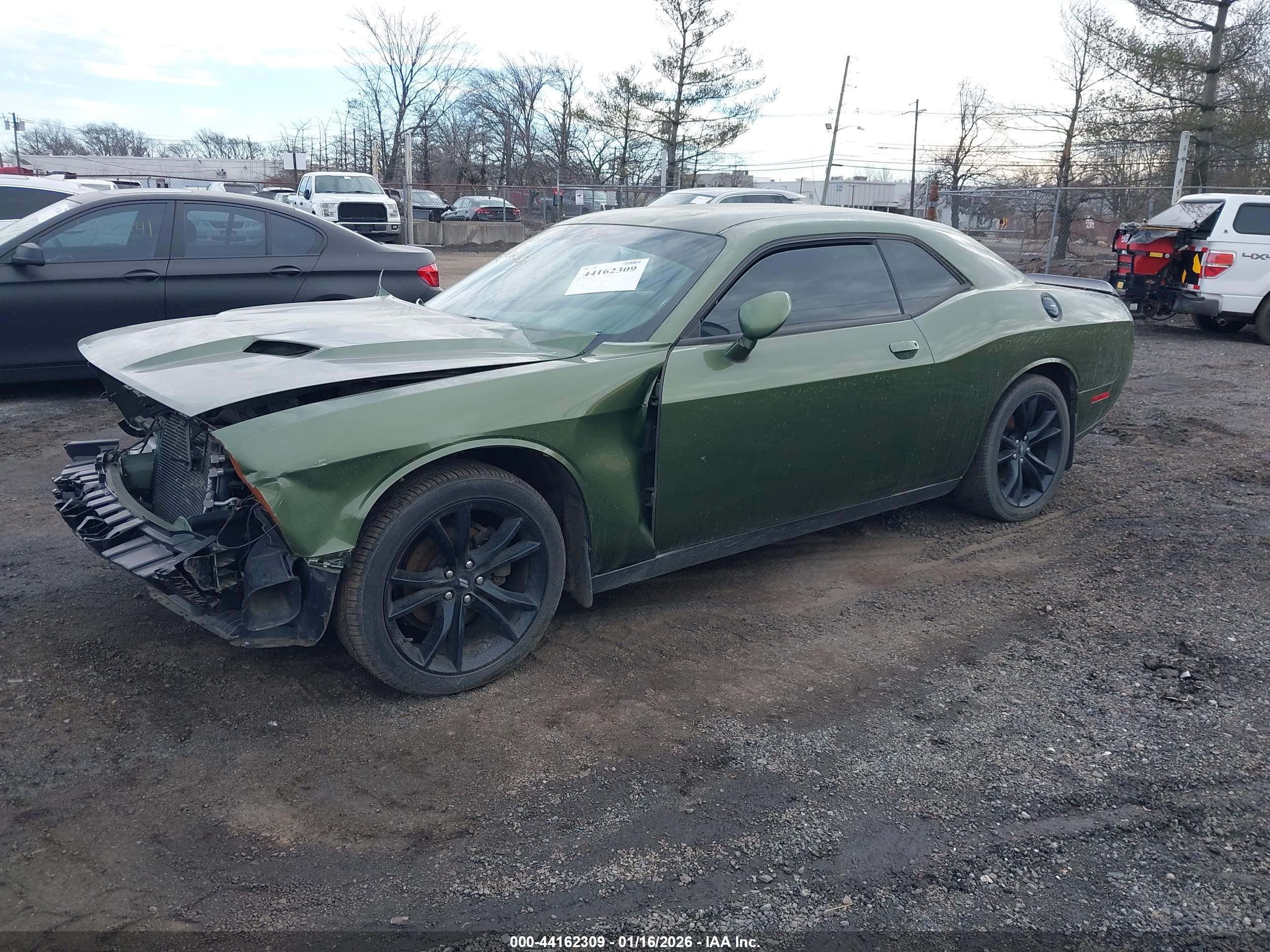DODGE CHALLENGER image 2