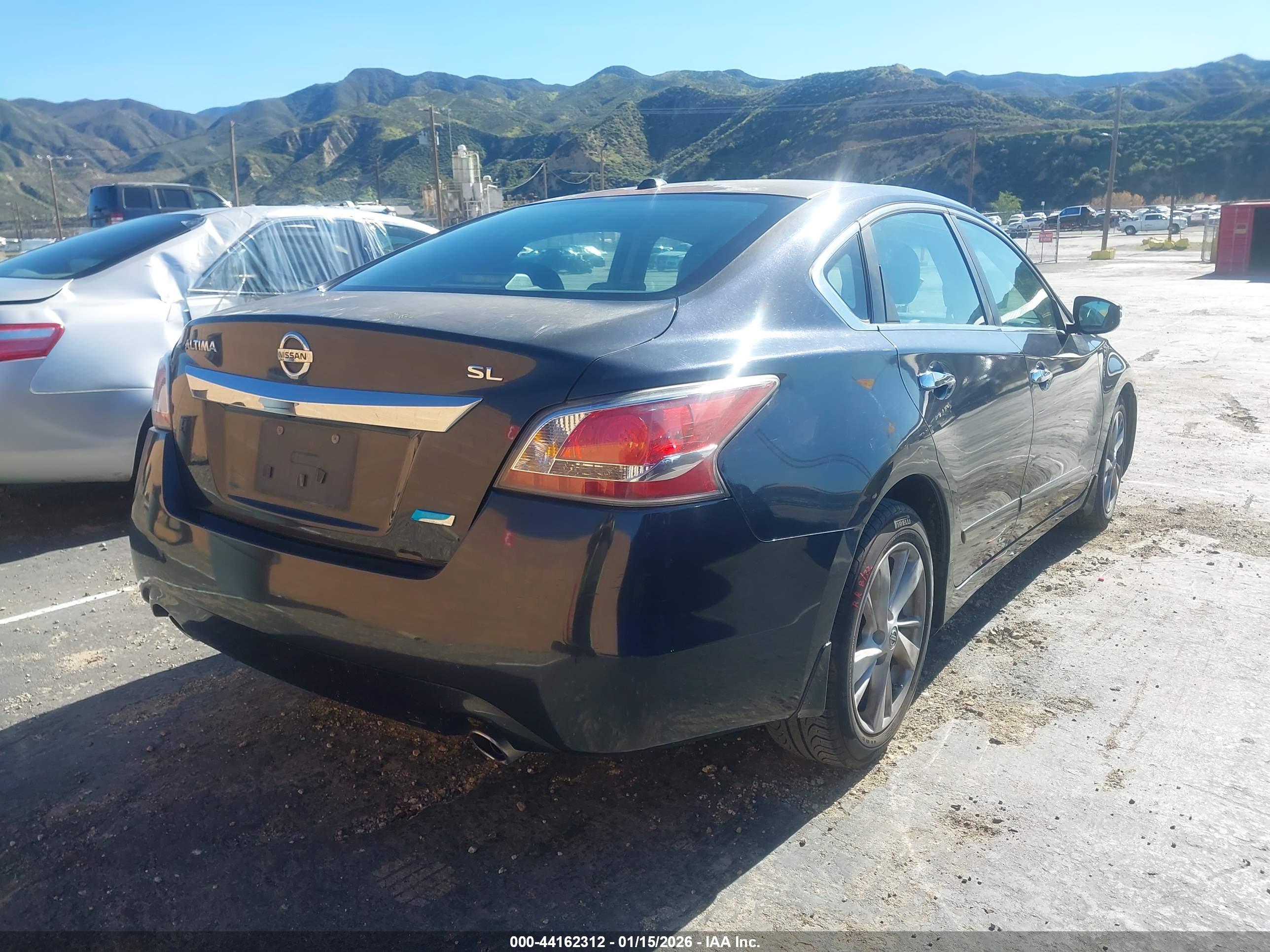 NISSAN ALTIMA image 4