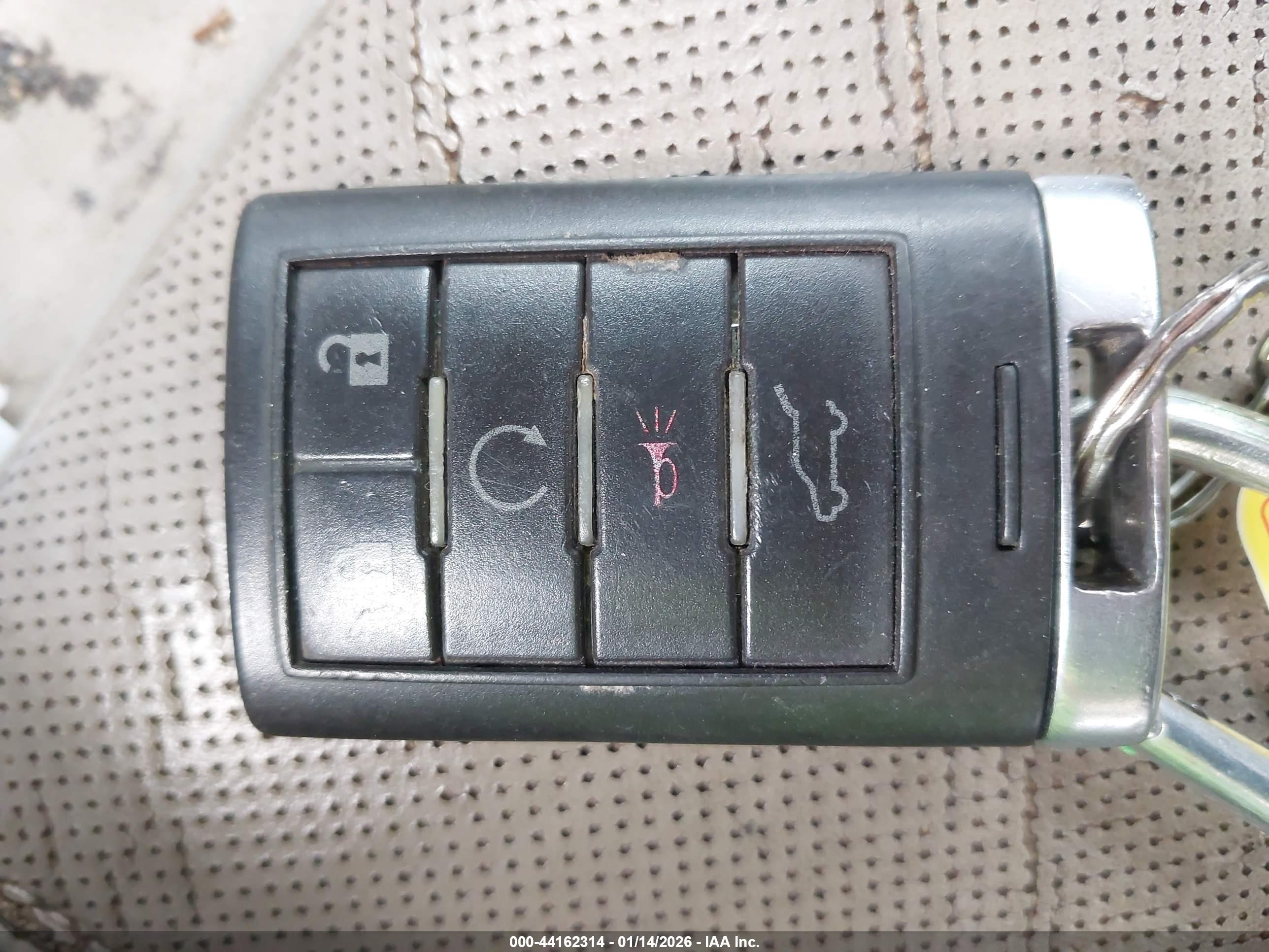 CADILLAC SRX image 11