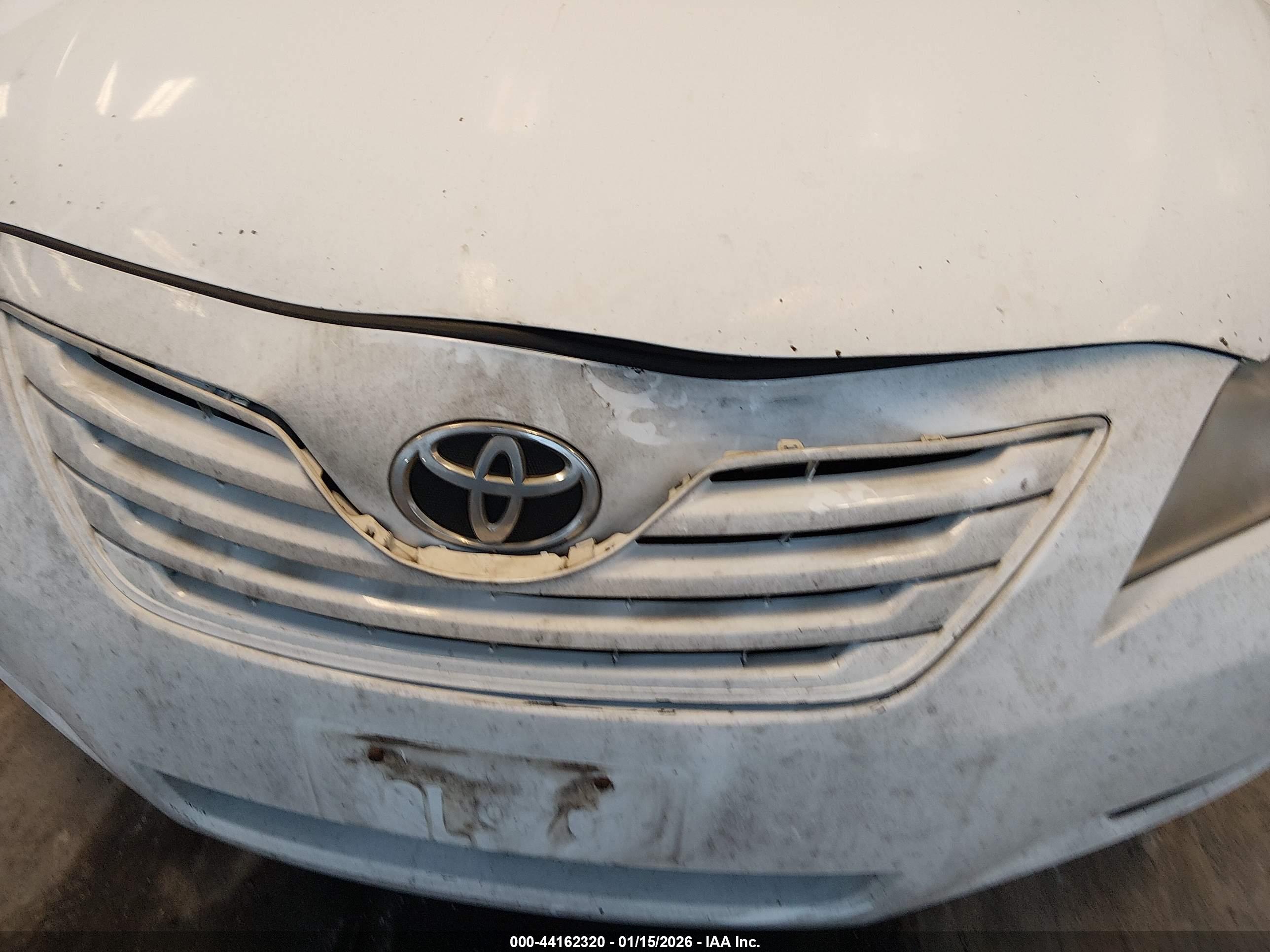 TOYOTA CAMRY image 6