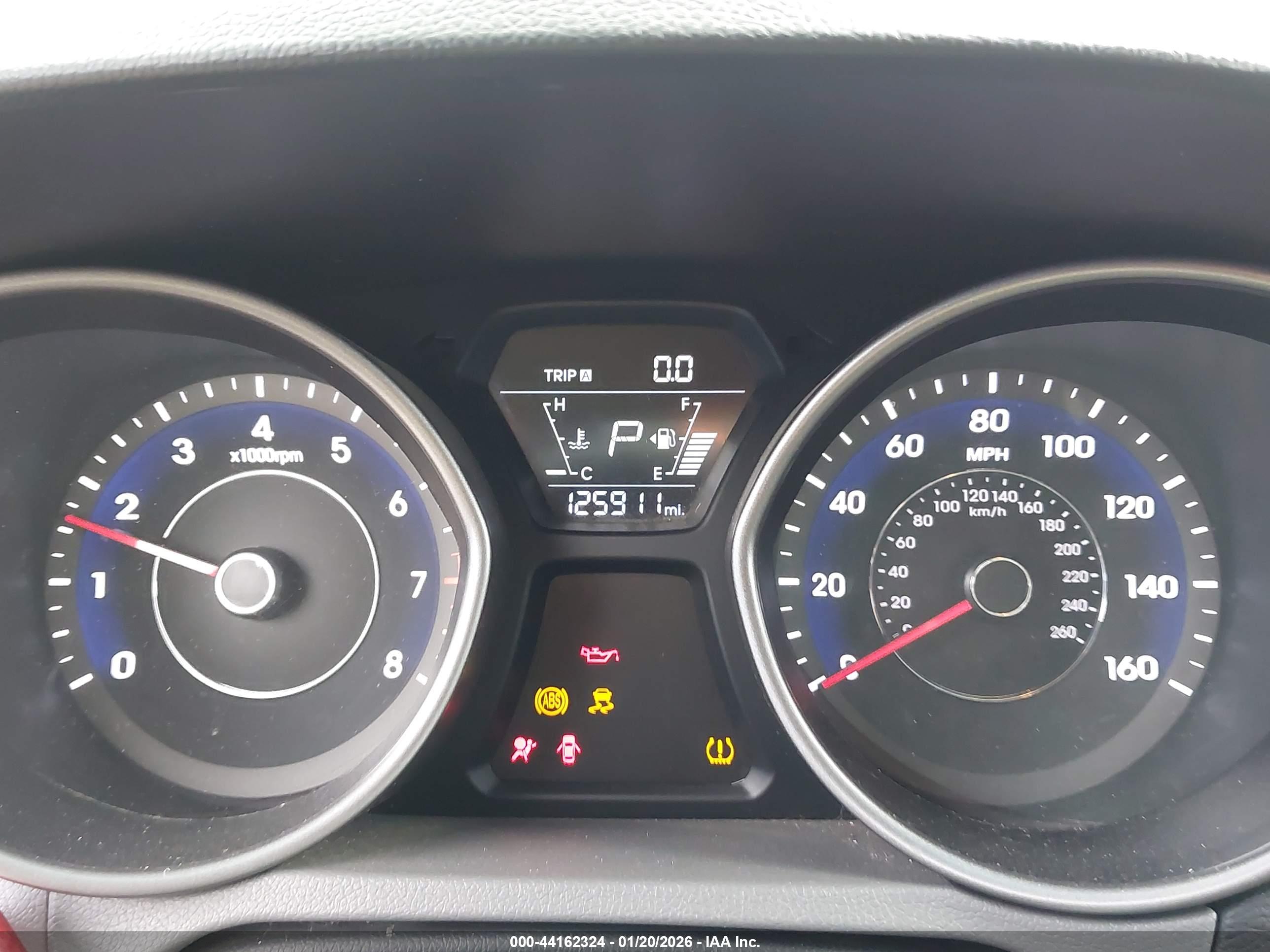 HYUNDAI ELANTRA image 7