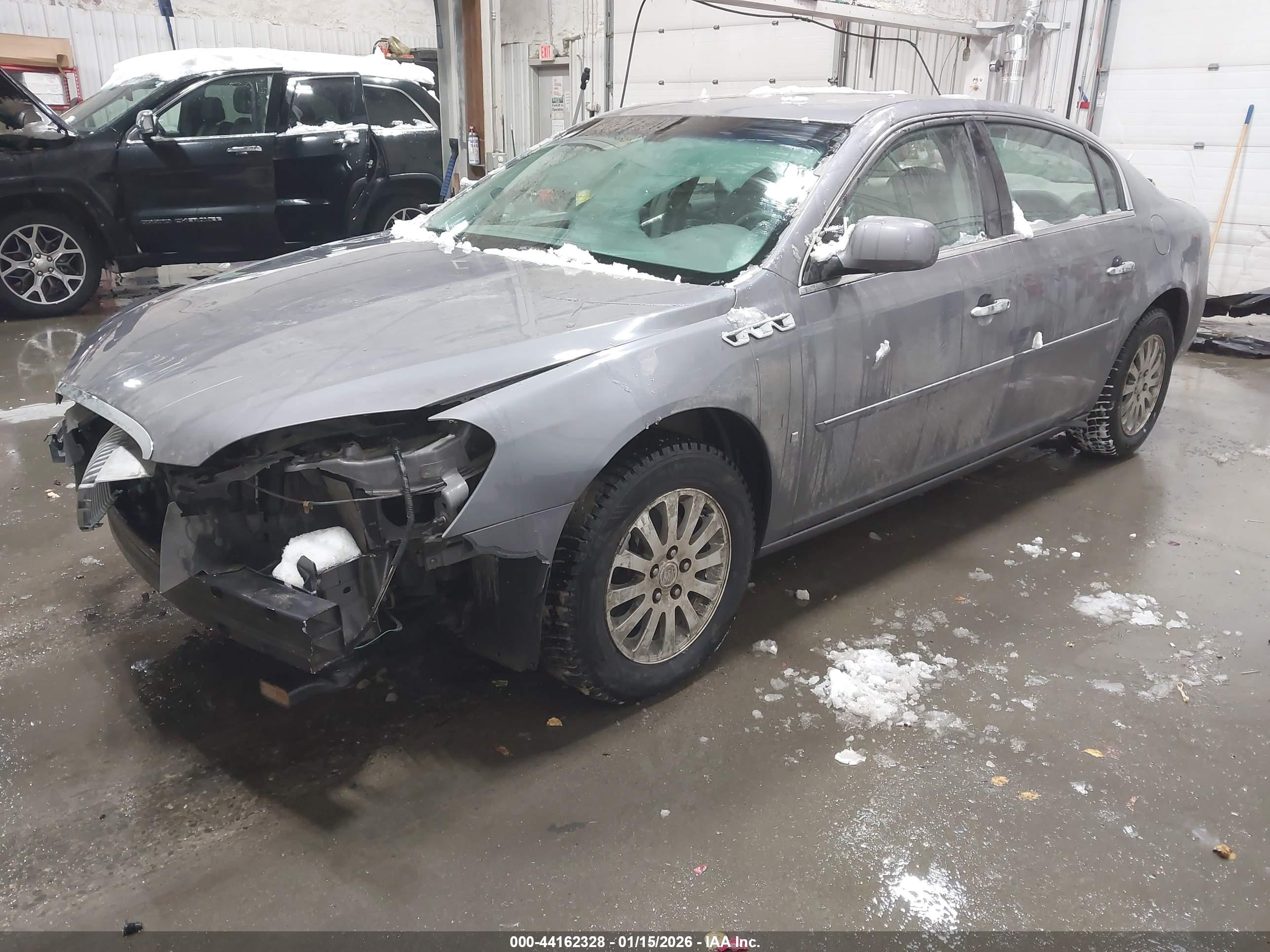 BUICK LUCERNE image 2