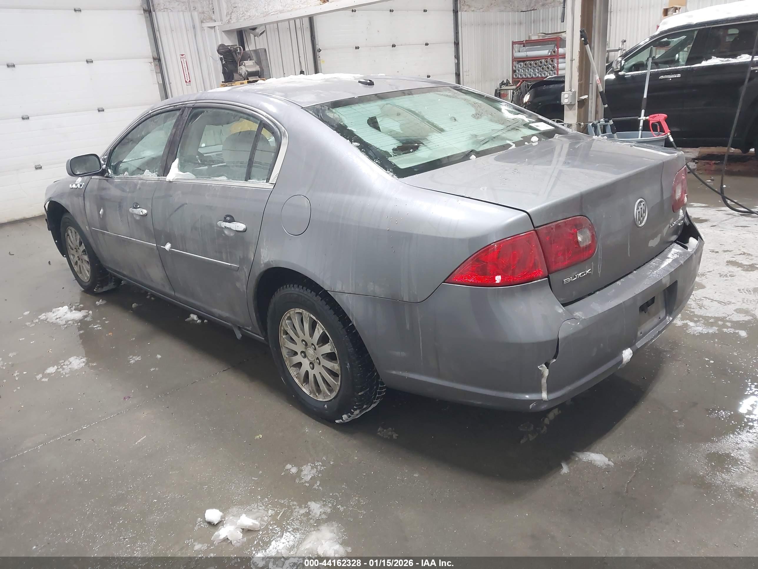 BUICK LUCERNE image 3