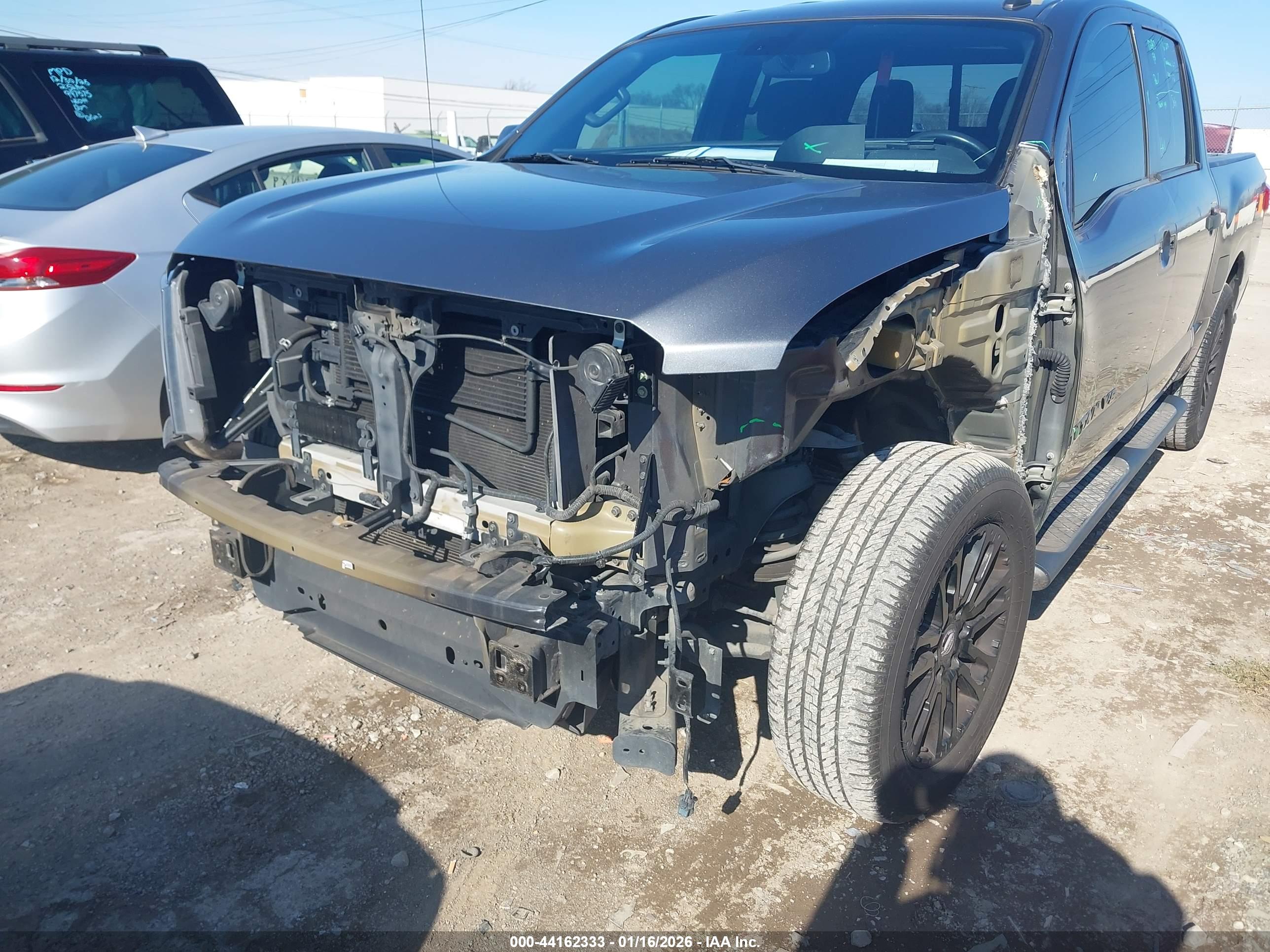 NISSAN TITAN image 6