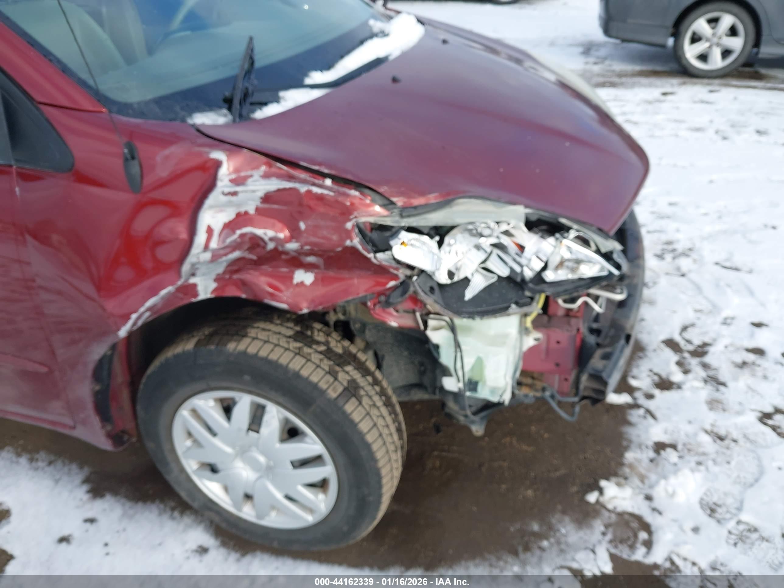 TOYOTA SIENNA image 6