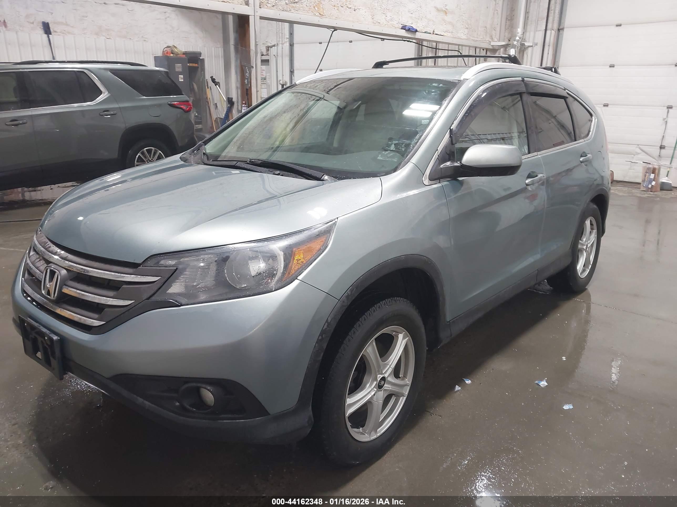 HONDA CR-V image 2