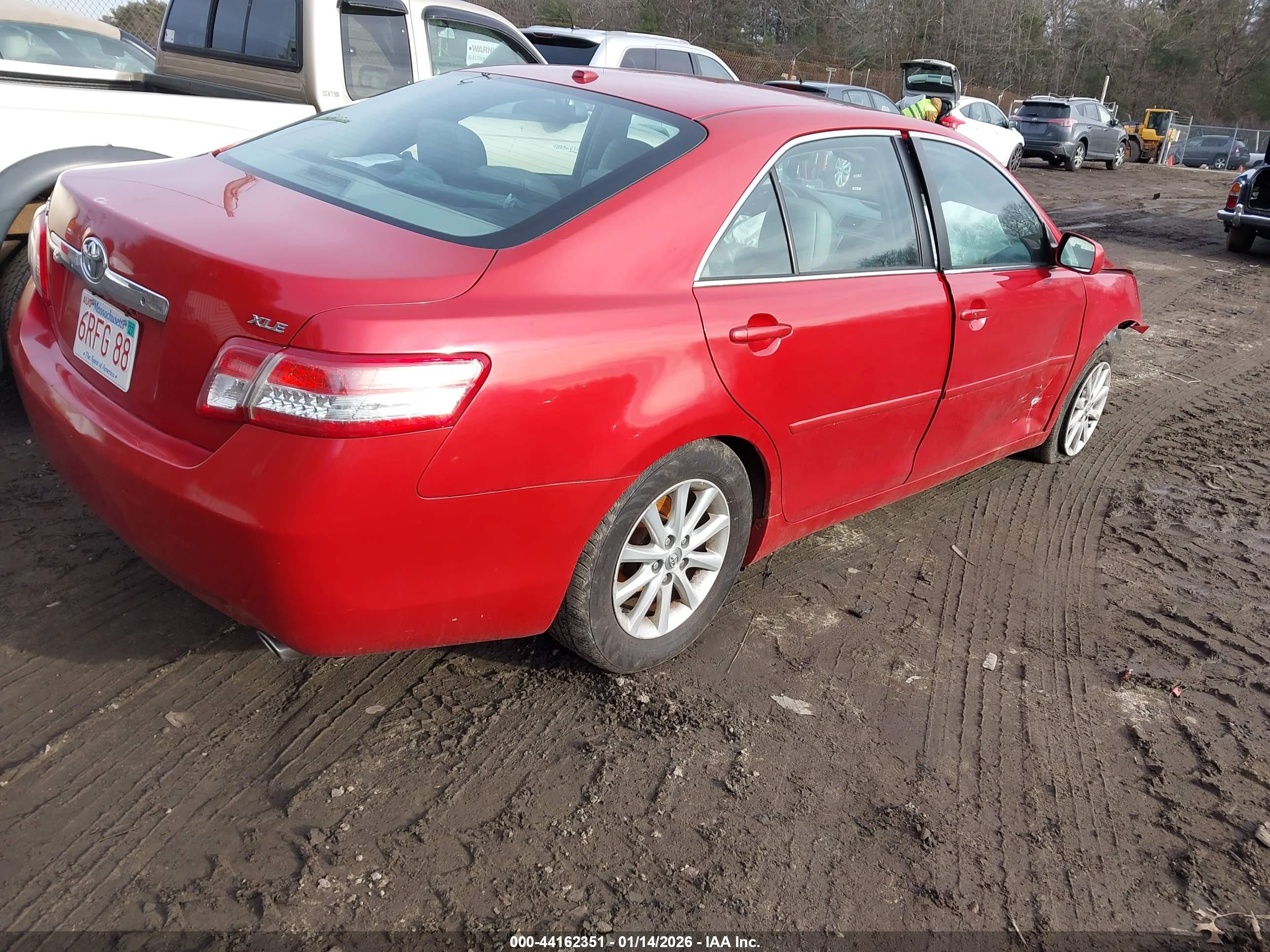 TOYOTA CAMRY image 4