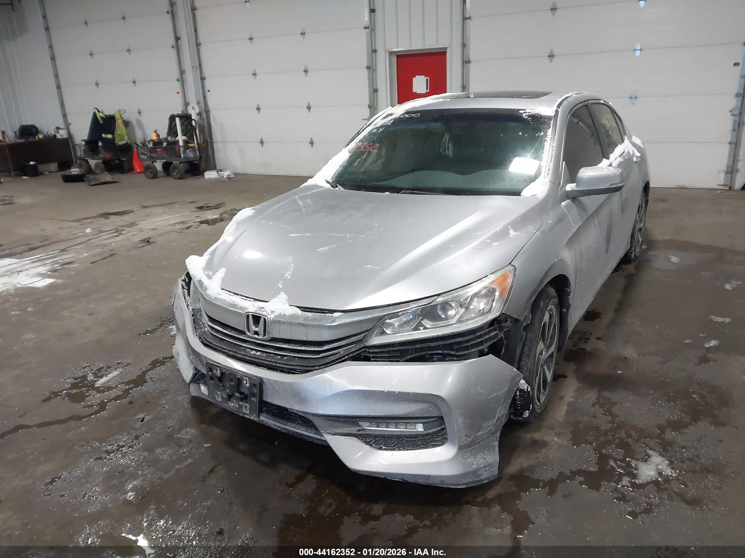 HONDA ACCORD image 6