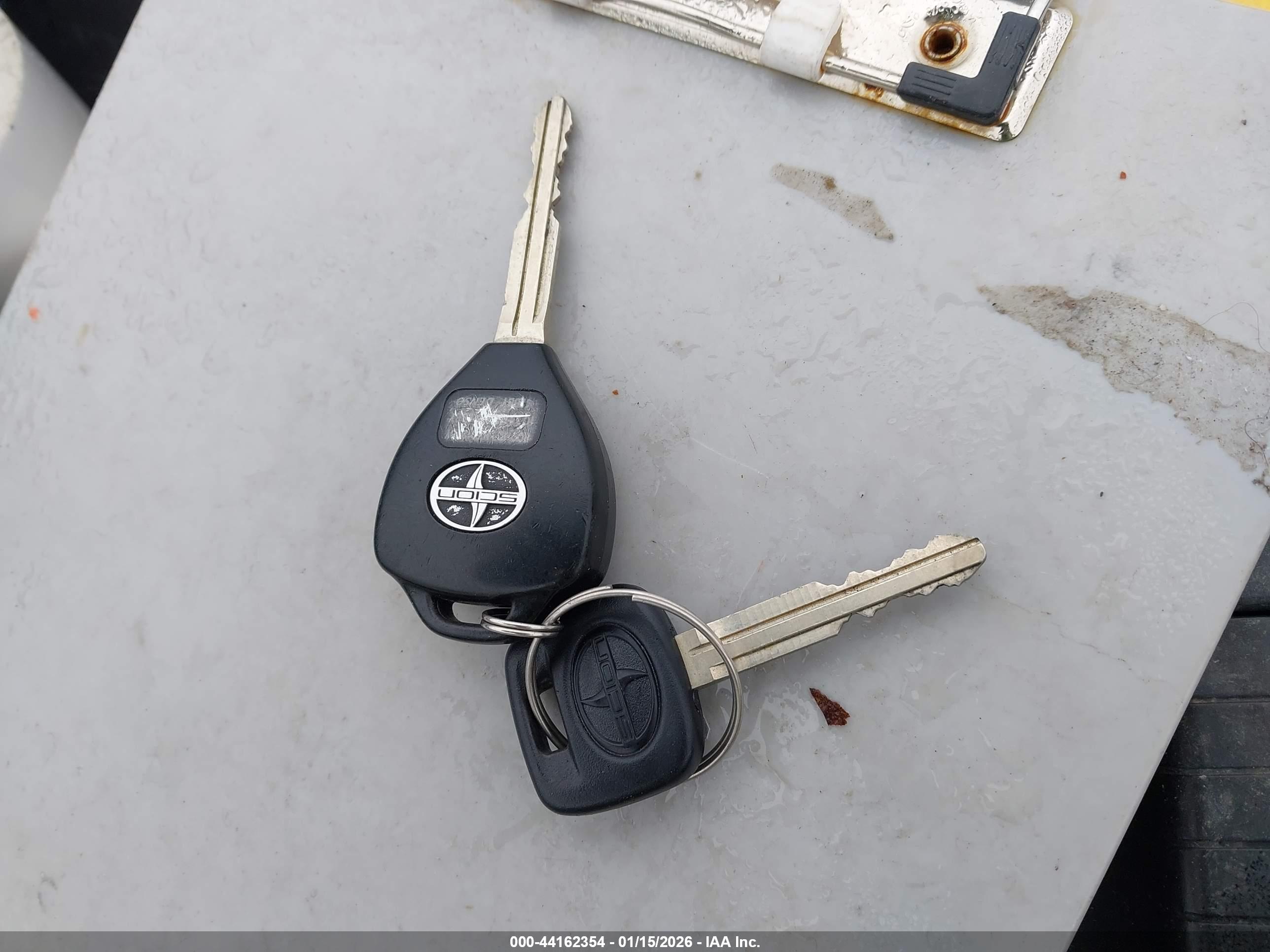 SCION XB image 11