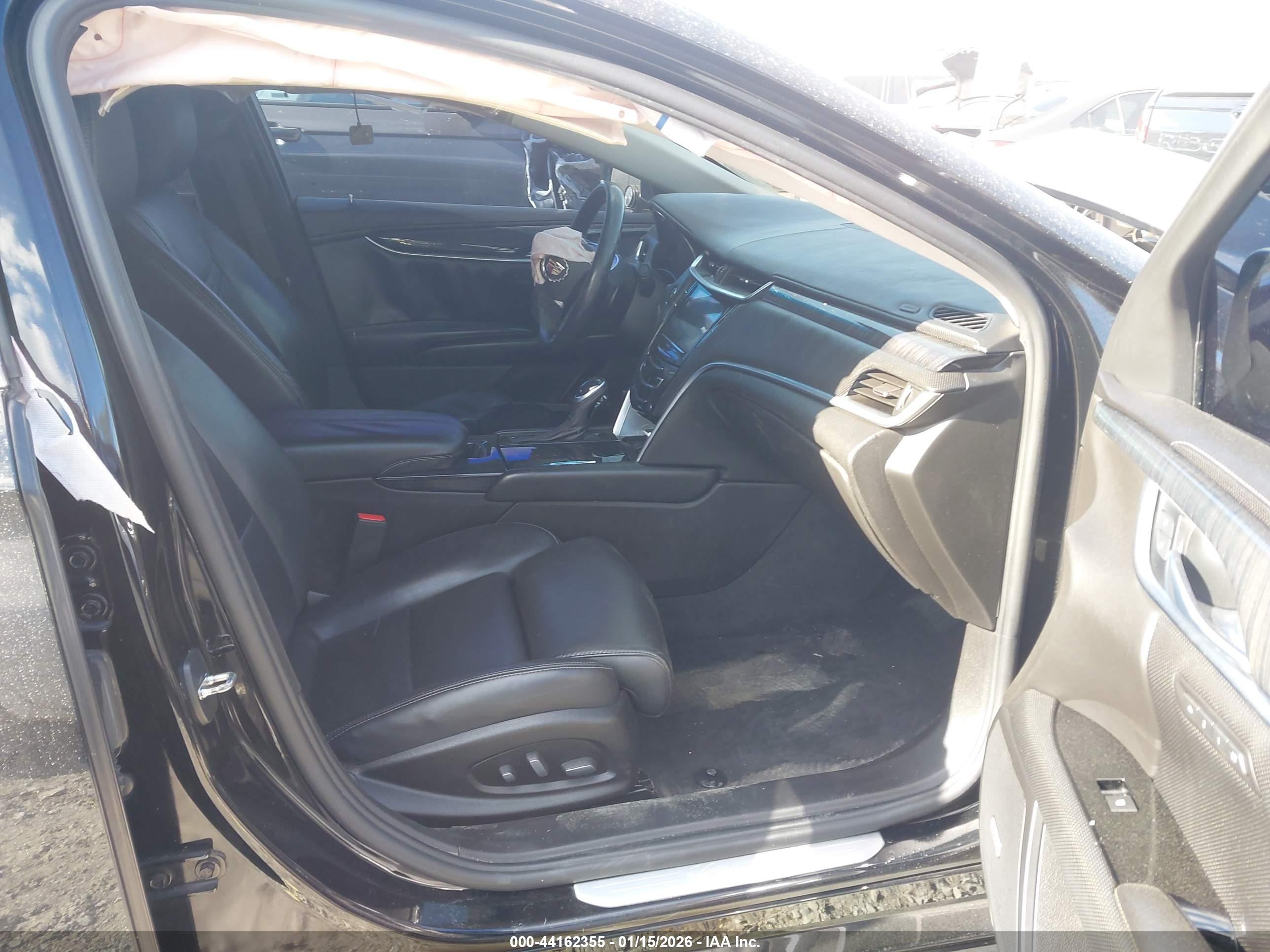 CADILLAC XTS image 5