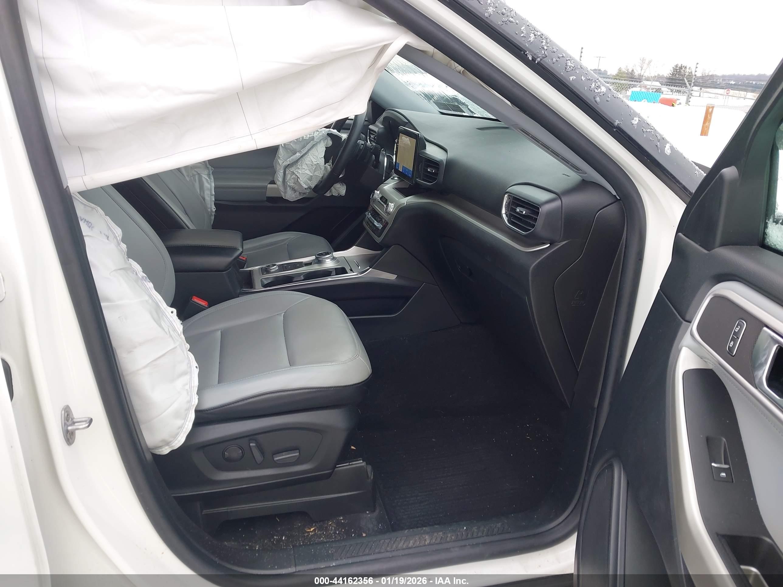 FORD EXPLORER image 5