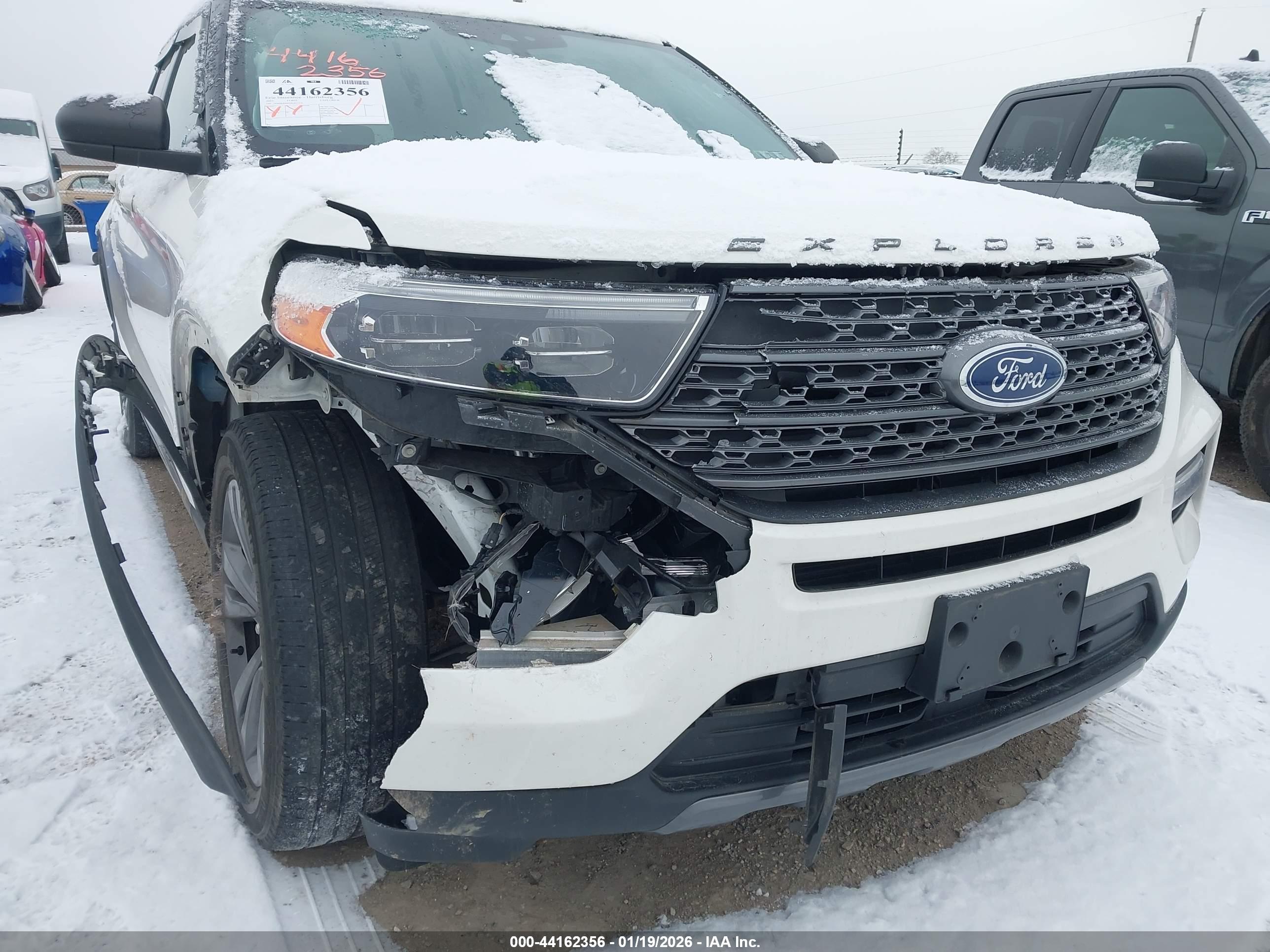 FORD EXPLORER image 6
