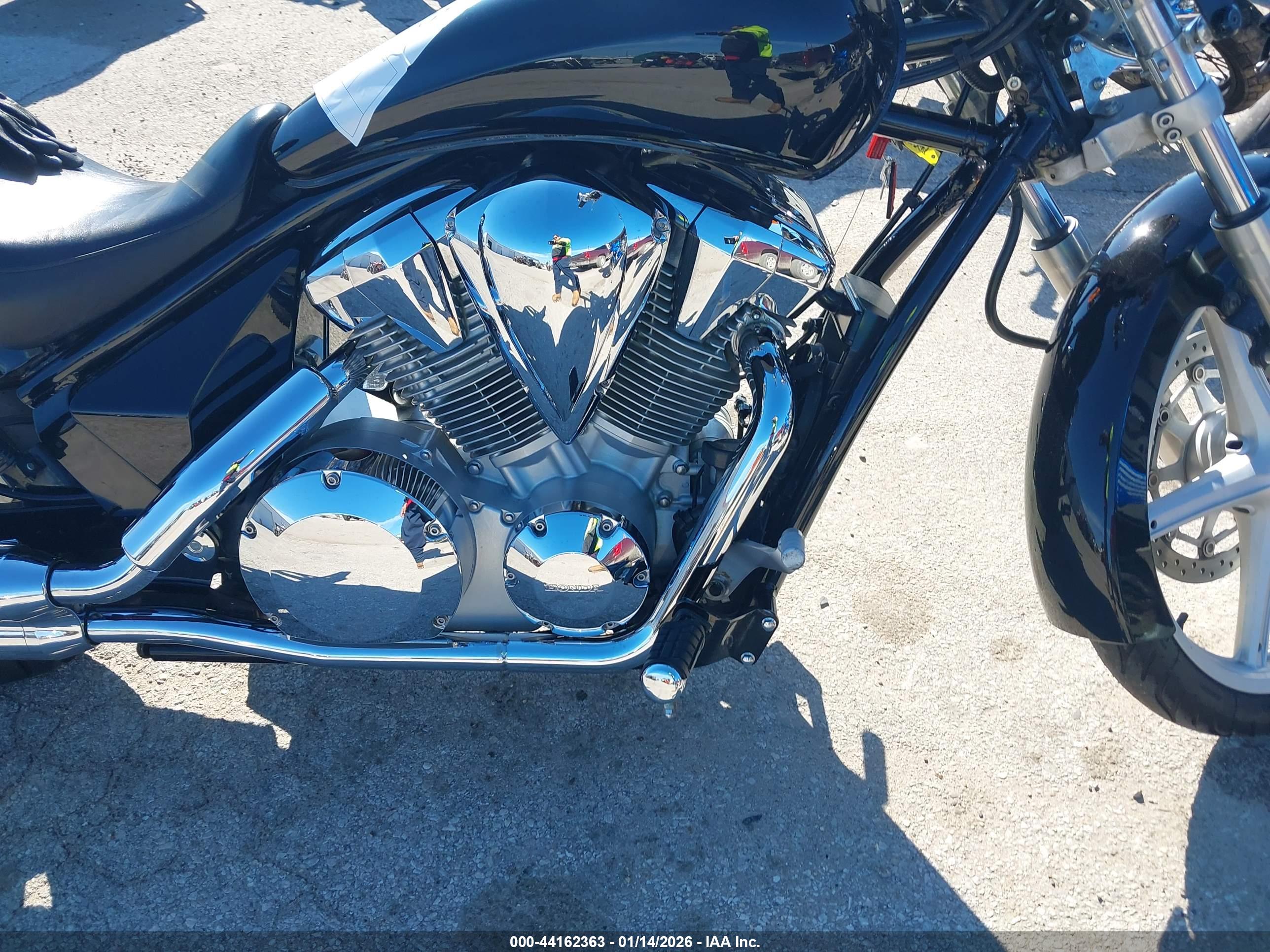HONDA VT1300 image 8