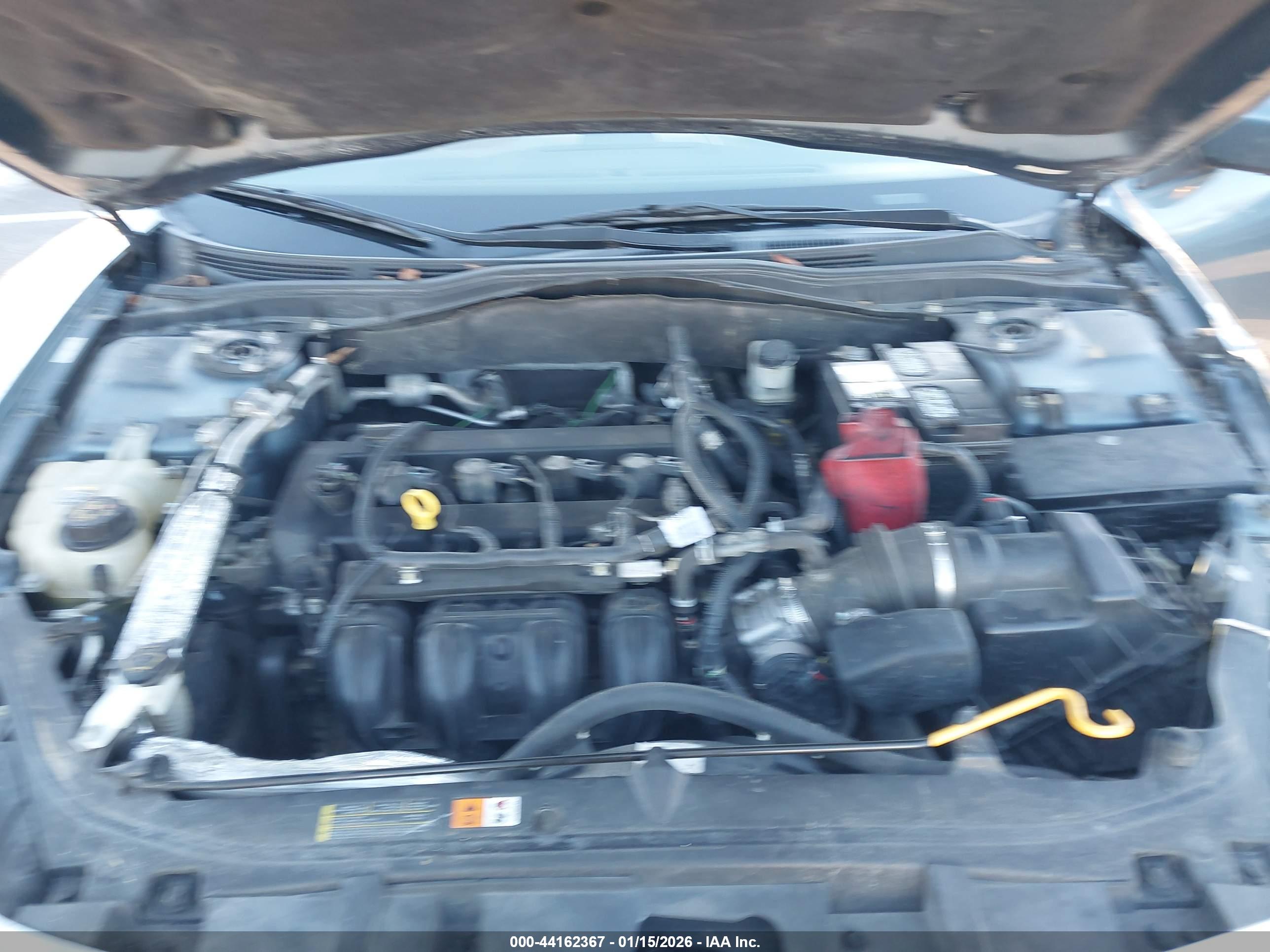 FORD FUSION image 10