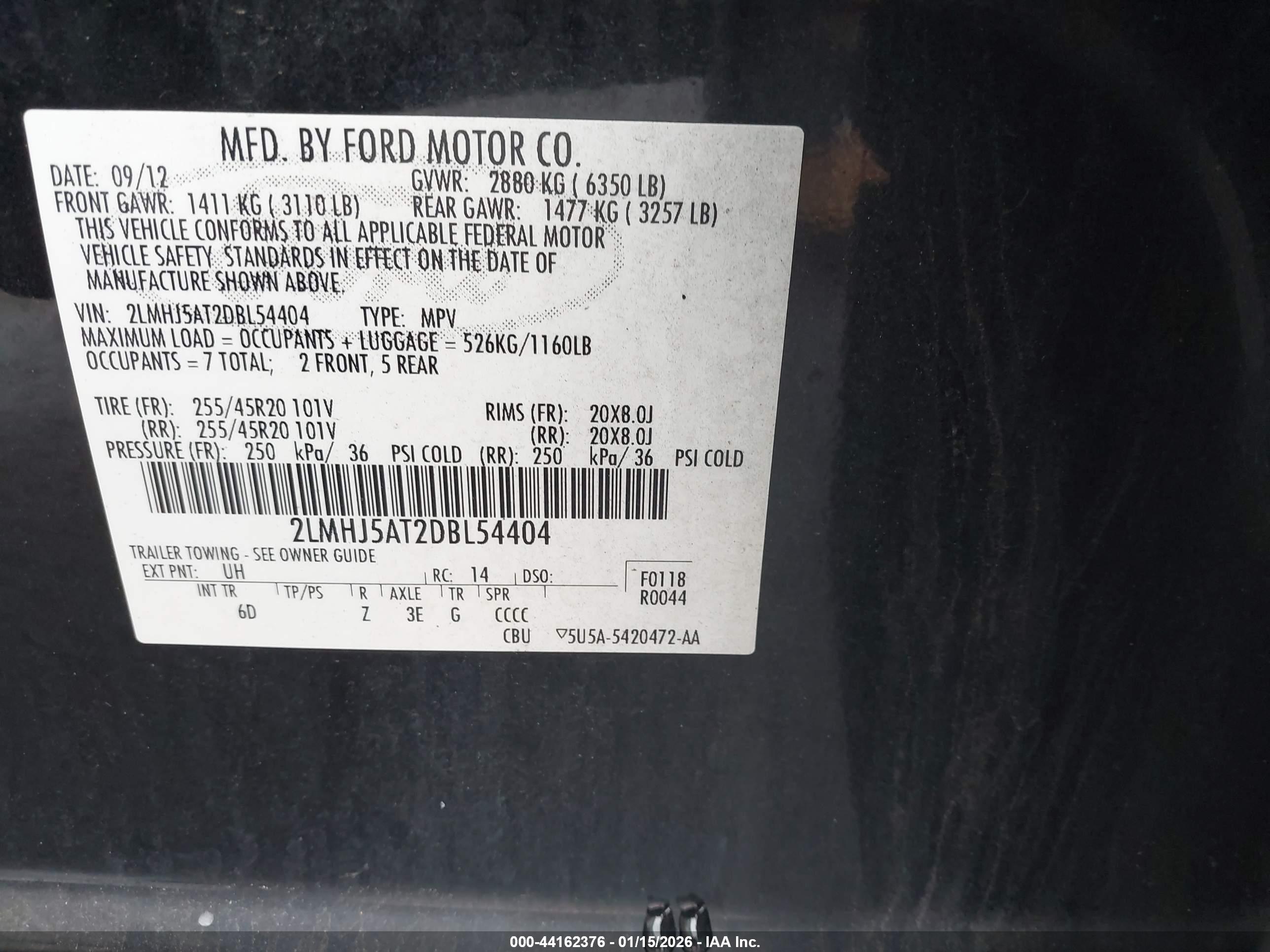 LINCOLN MKT image 9