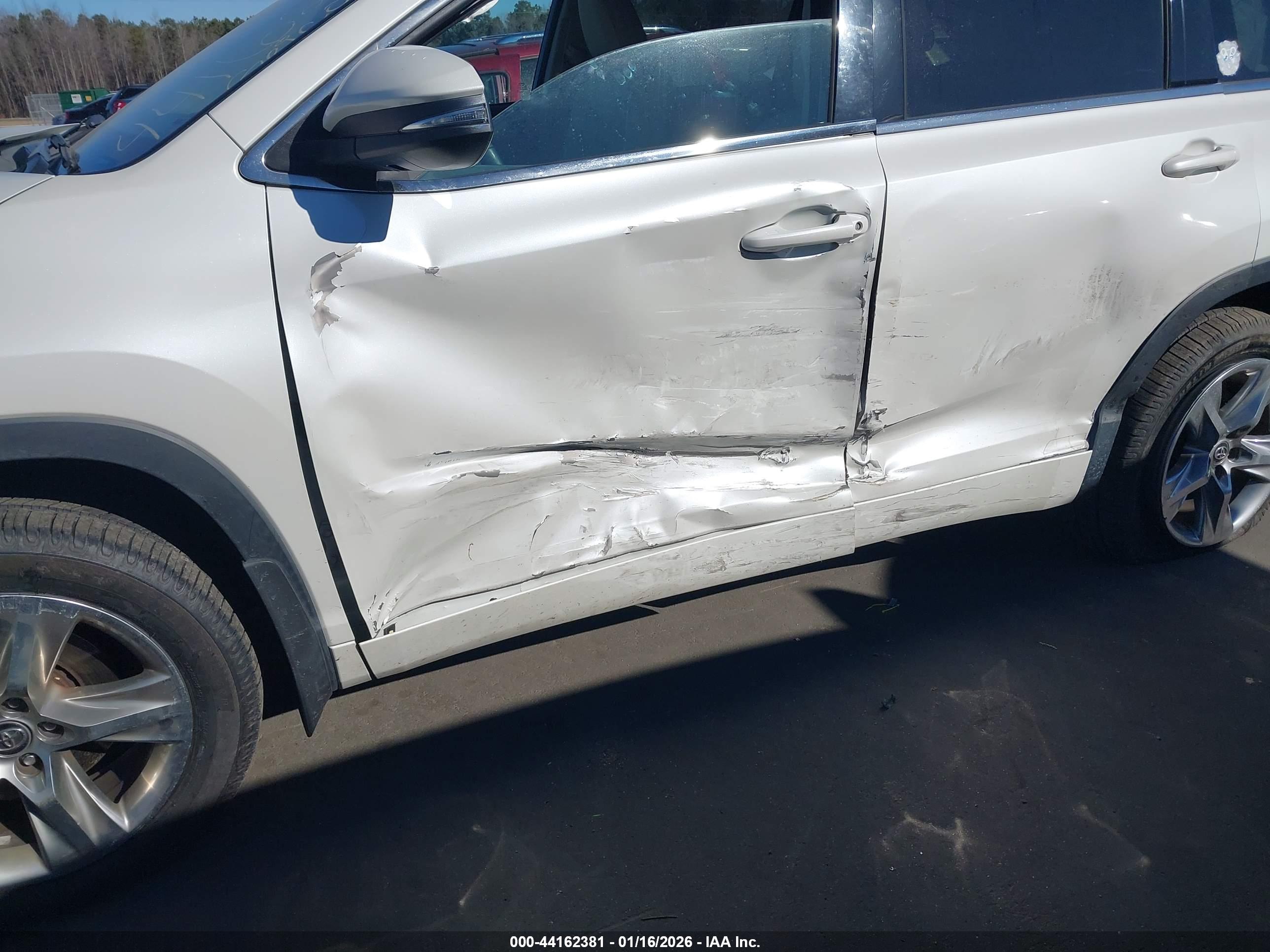 TOYOTA HIGHLANDER image 6