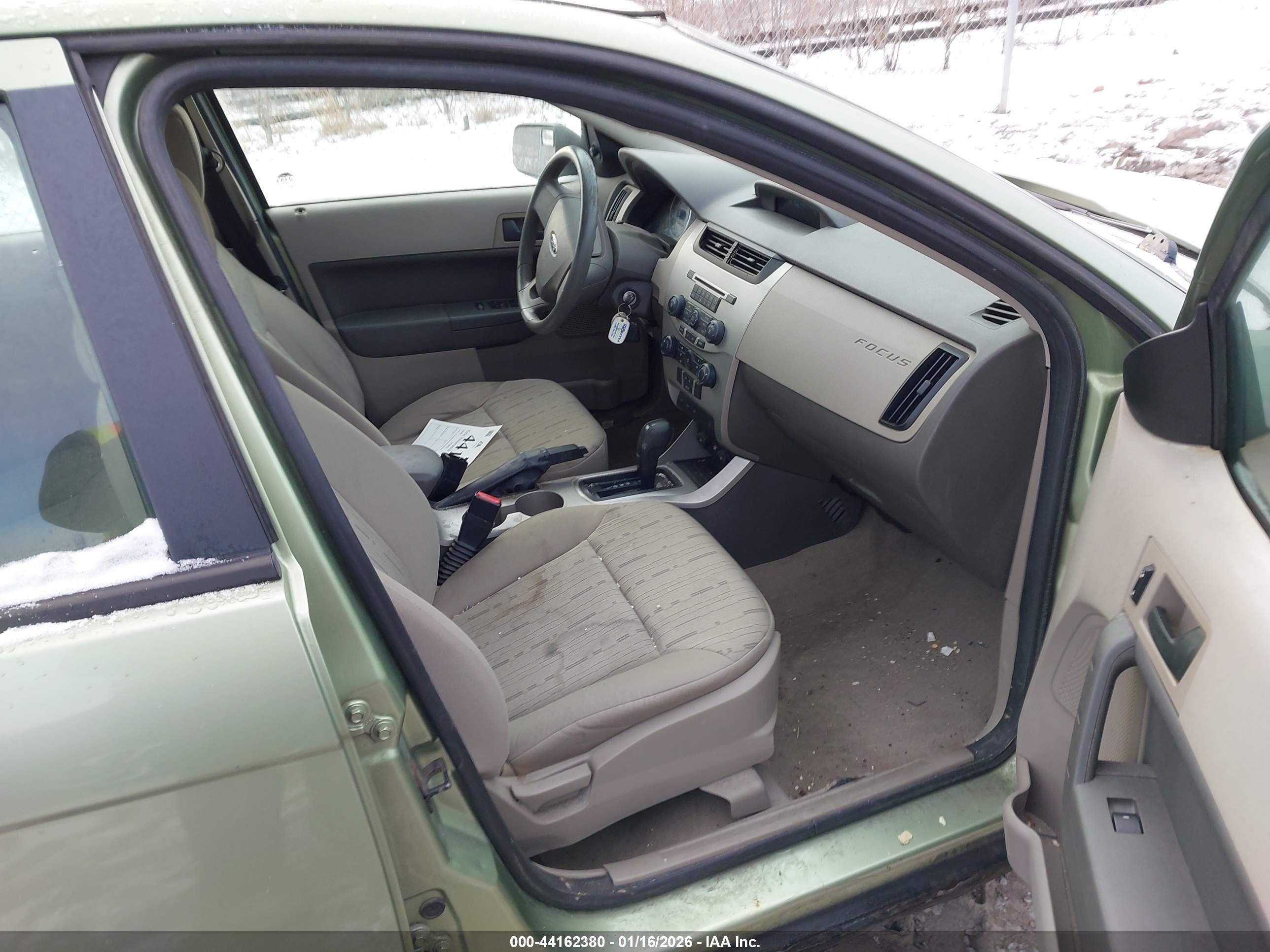 FORD FOCUS image 5