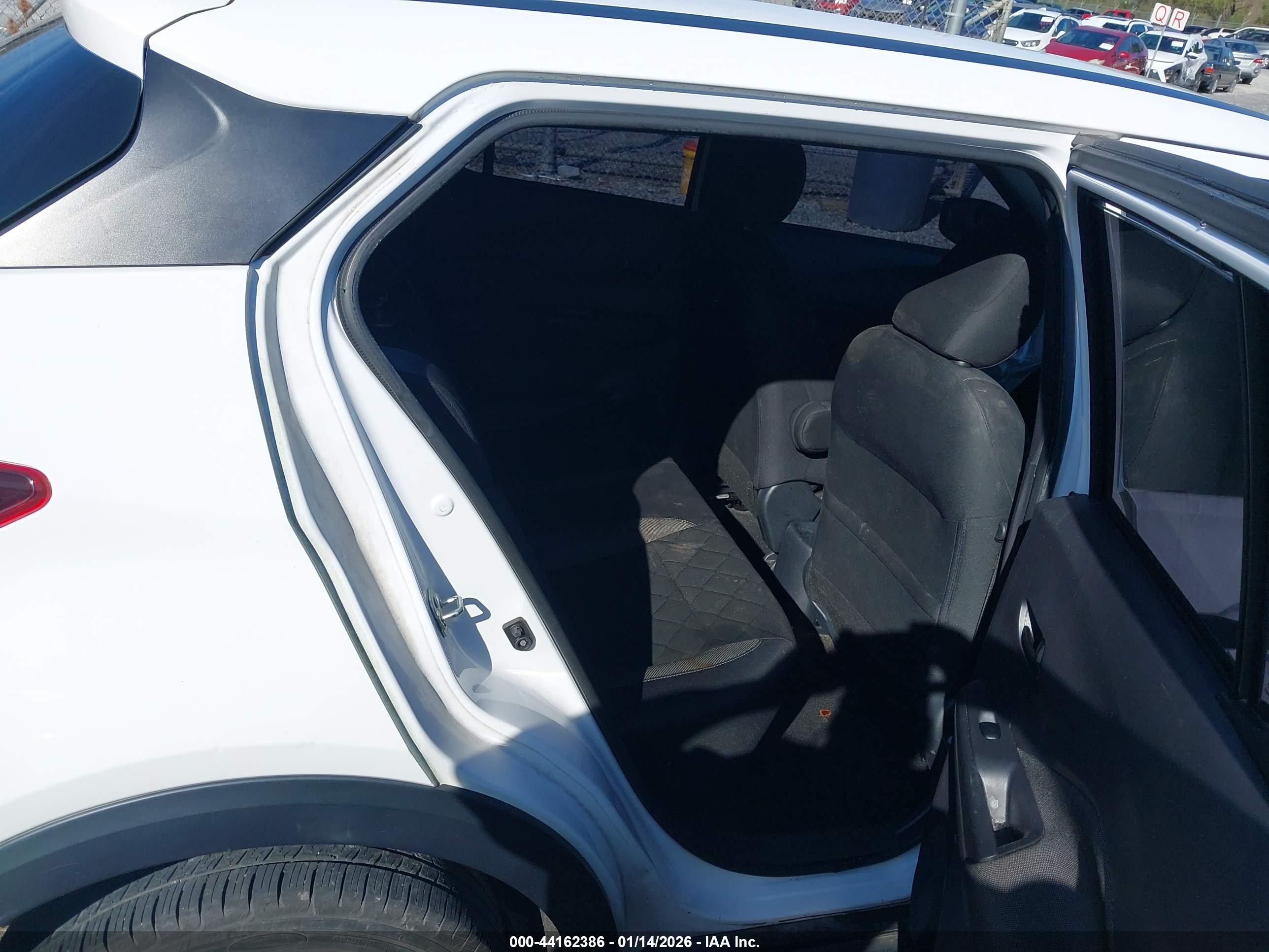 NISSAN KICKS image 8